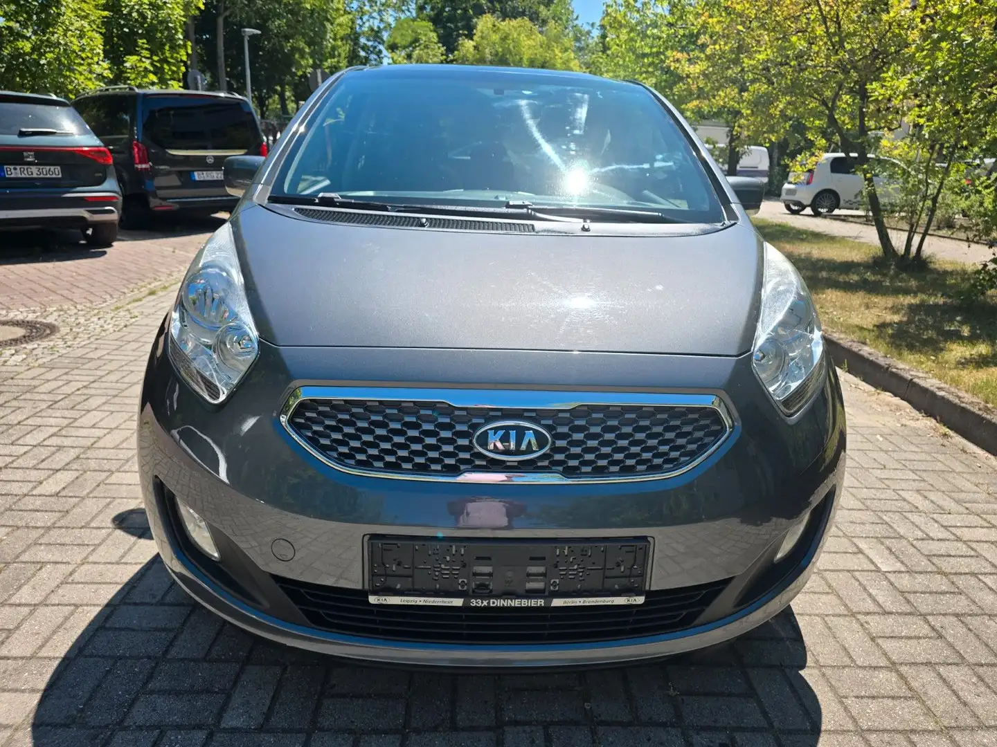 Kia Venga Titanium Collection Grau - 1