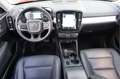 Volvo XC40 2.0 D3 Momentum Automaat Leder Parking-climate Rood - thumbnail 3