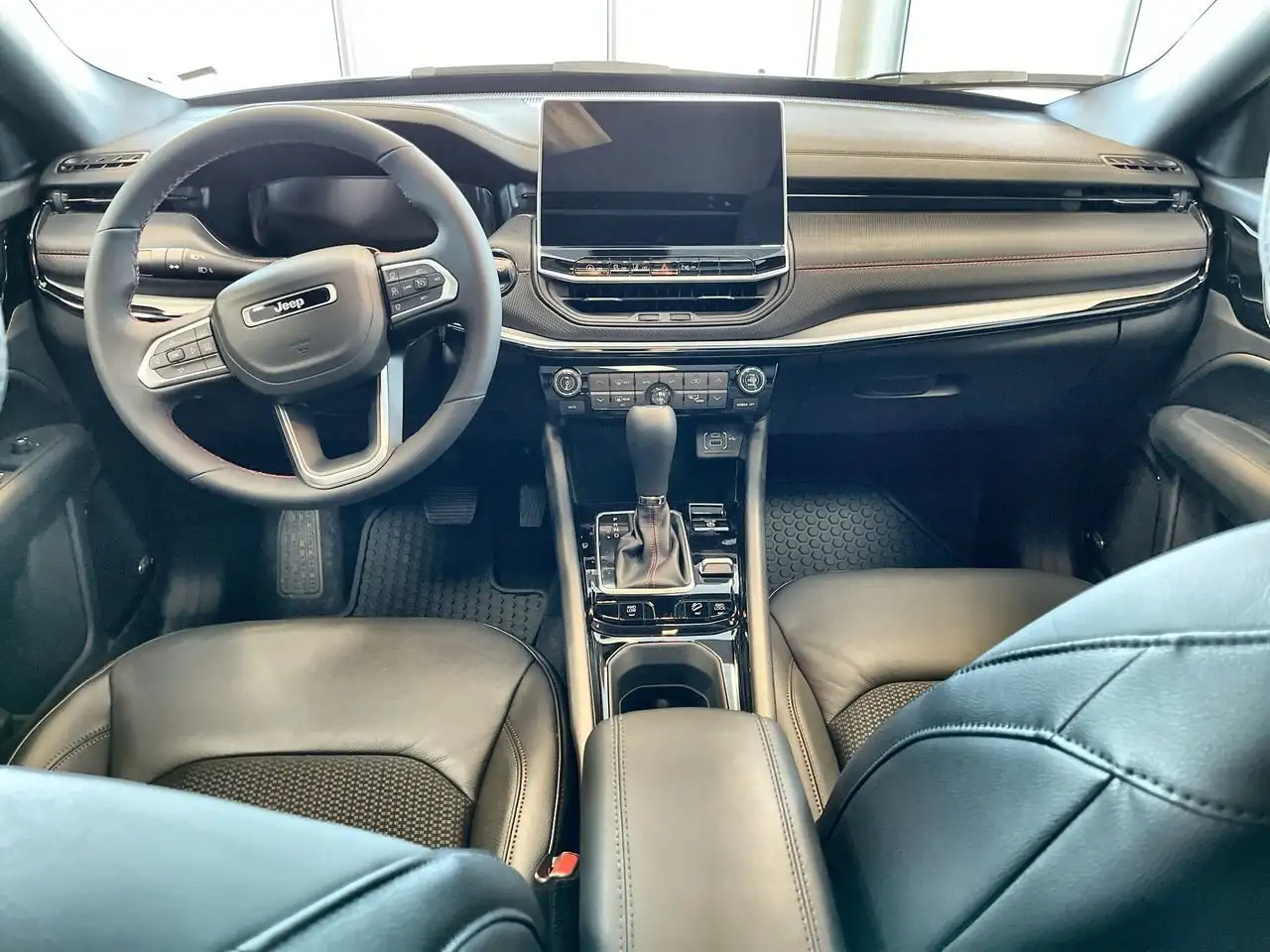 Jeep Compass снимка Jeep Compass