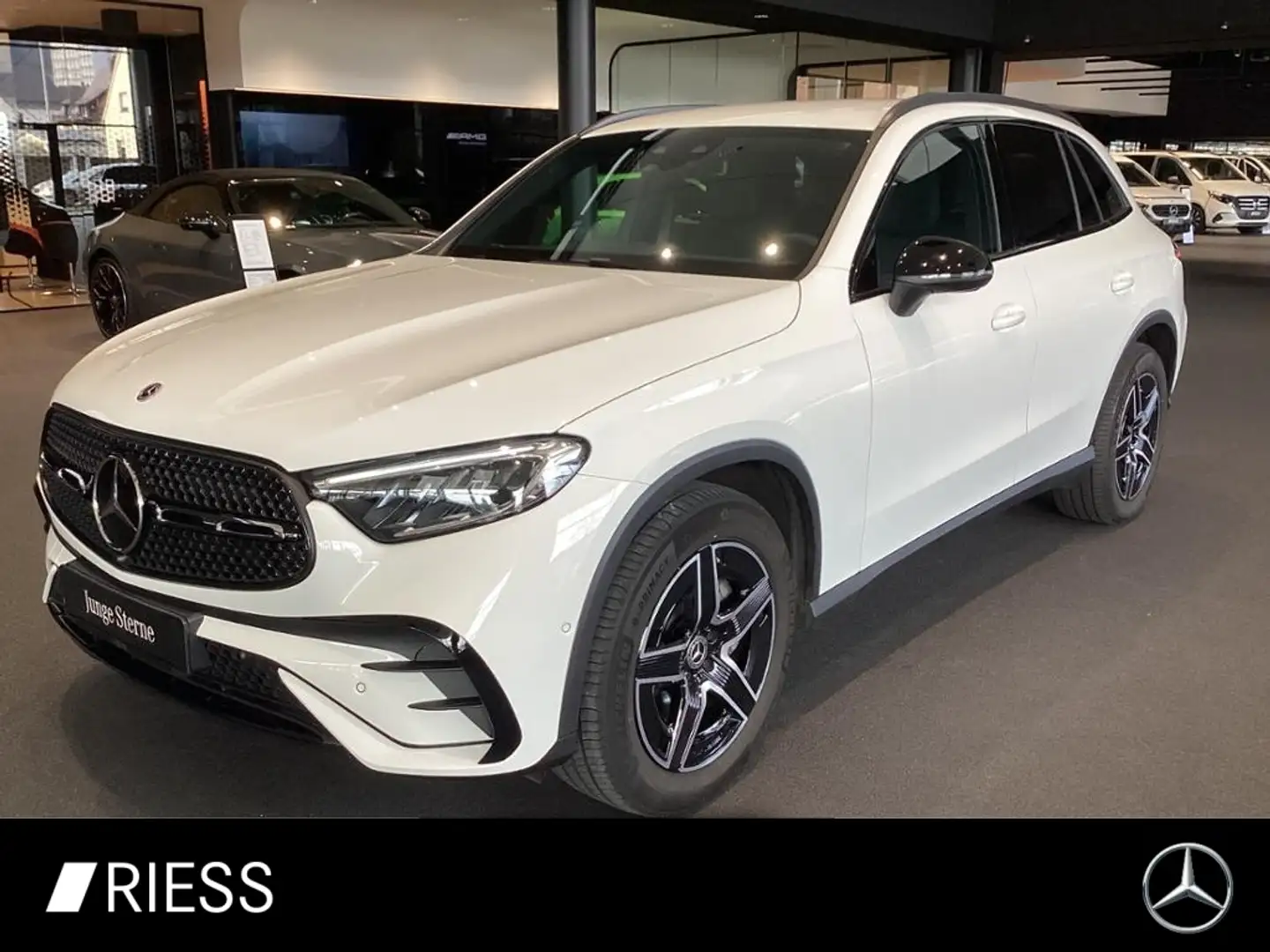 Mercedes-Benz GLC 220 d 4M AMG+AHK+Distronic+MBUX+LED+NightPak Weiß - 1