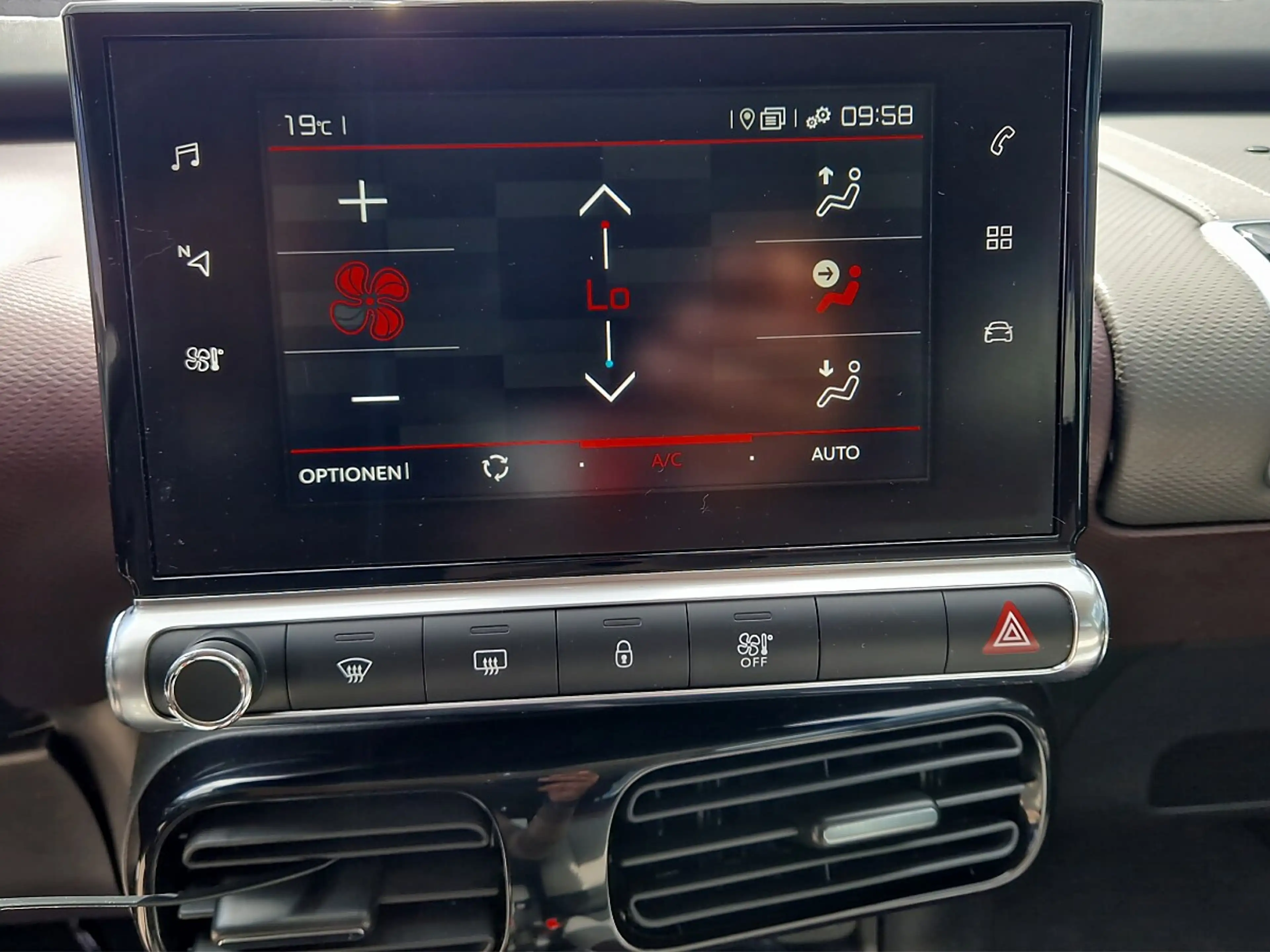 Citroen C4 Cactus PureTech 110 S&S EAT6 Shine — photo 13