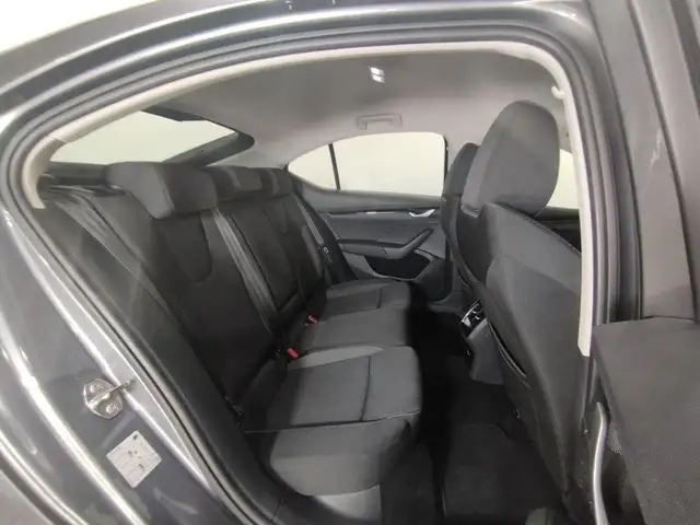 Skoda Octavia view 6