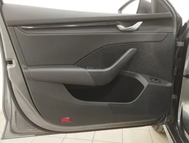 Skoda Octavia view 11