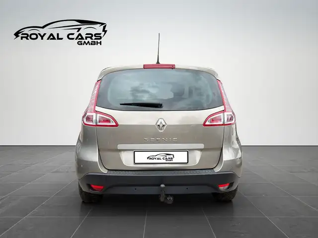 Renault Scenic view 5