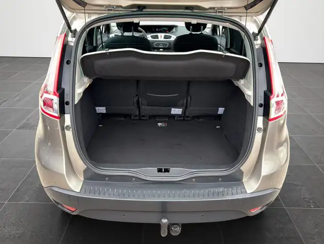 Renault Scenic view 8