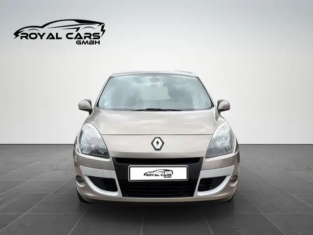 Renault Scenic view 2