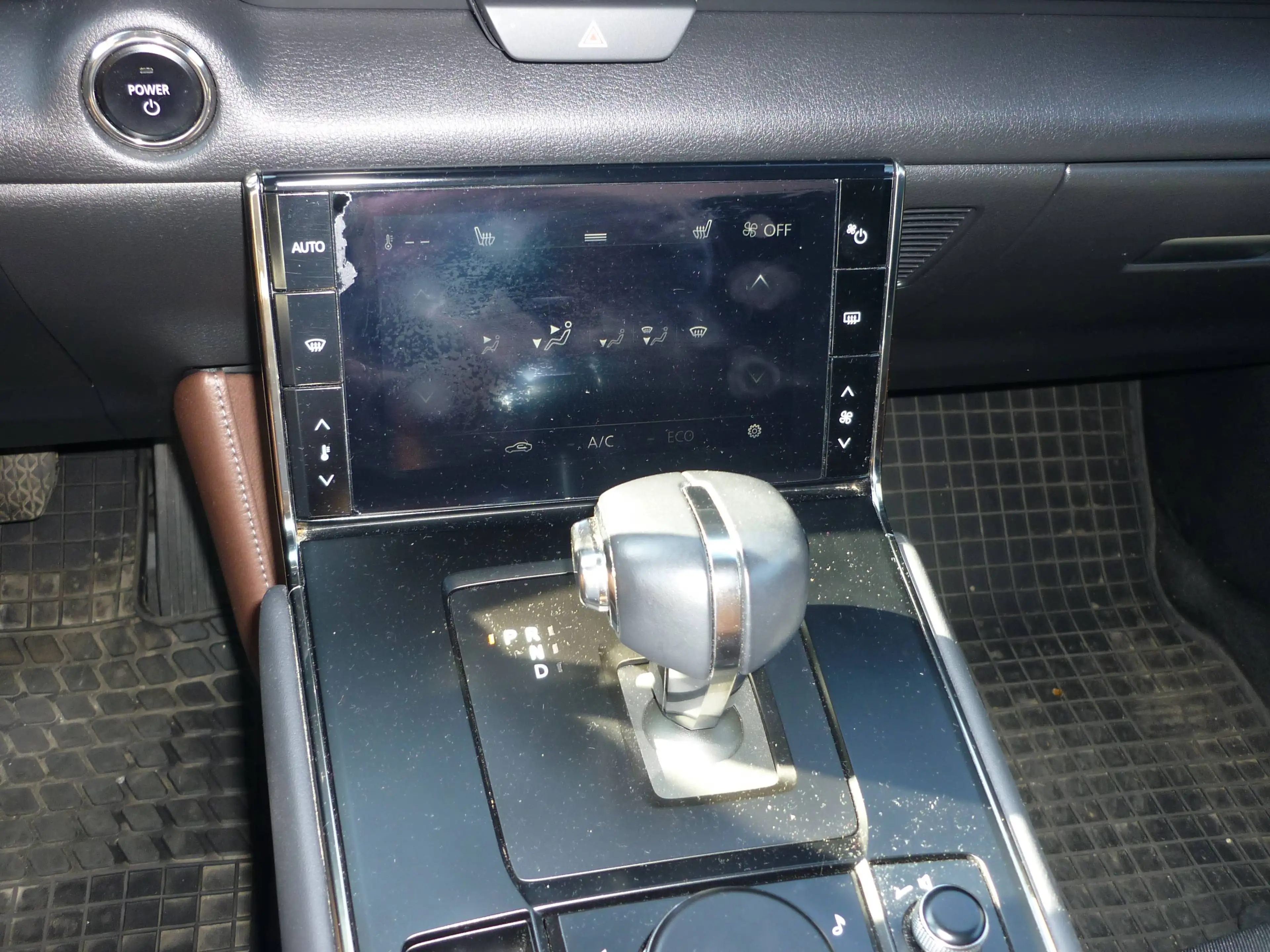 Mazda MX-30 MX-30 e-SKYACTIV — photo 11