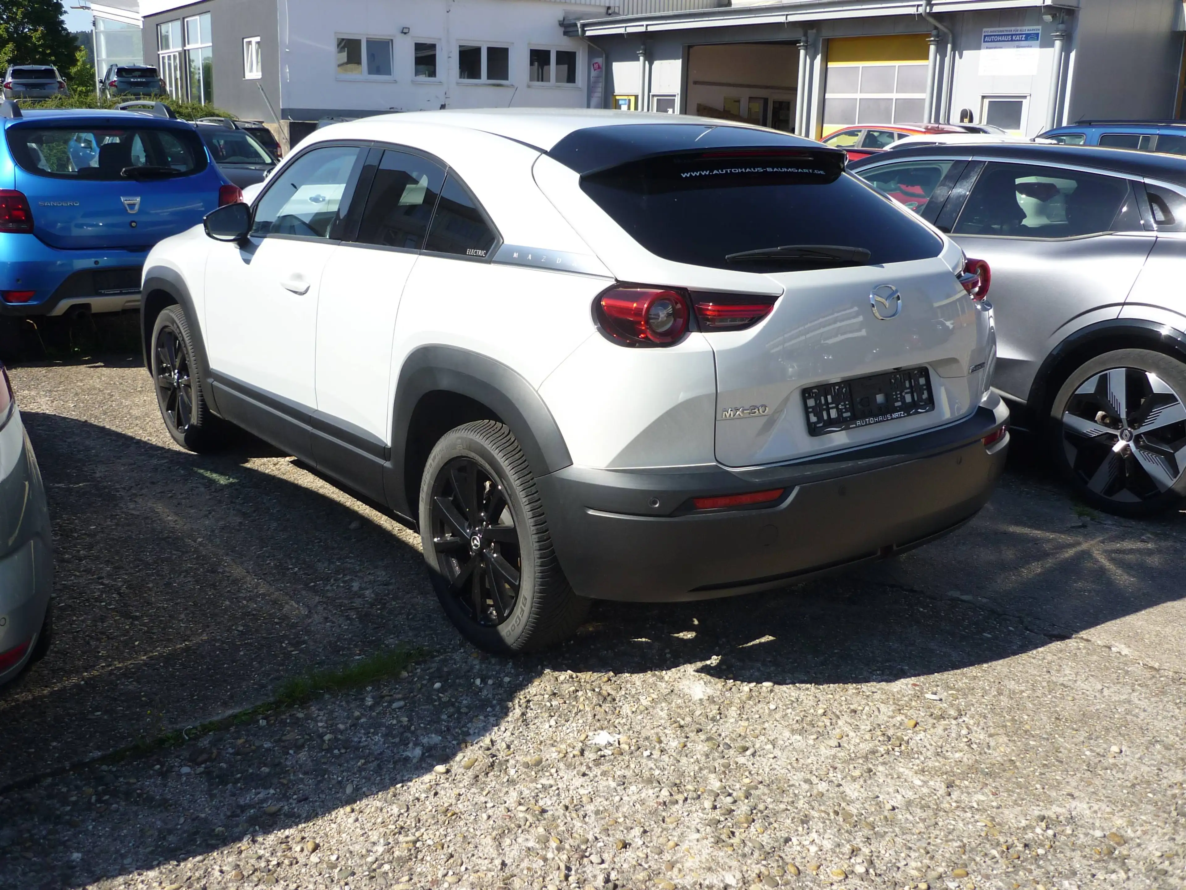 Mazda MX-30 MX-30 e-SKYACTIV — photo 4