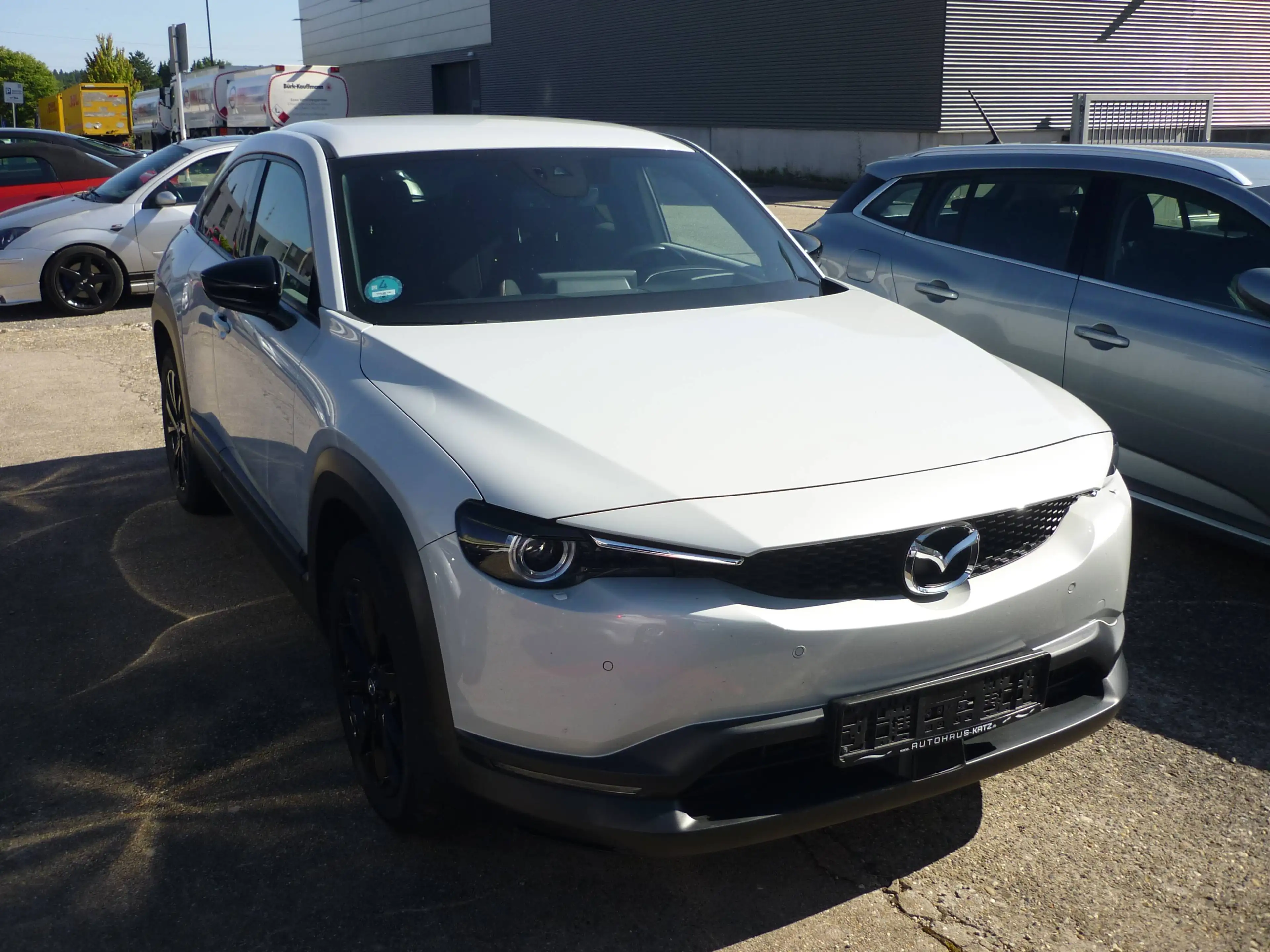 Mazda MX-30 MX-30 e-SKYACTIV — photo 2