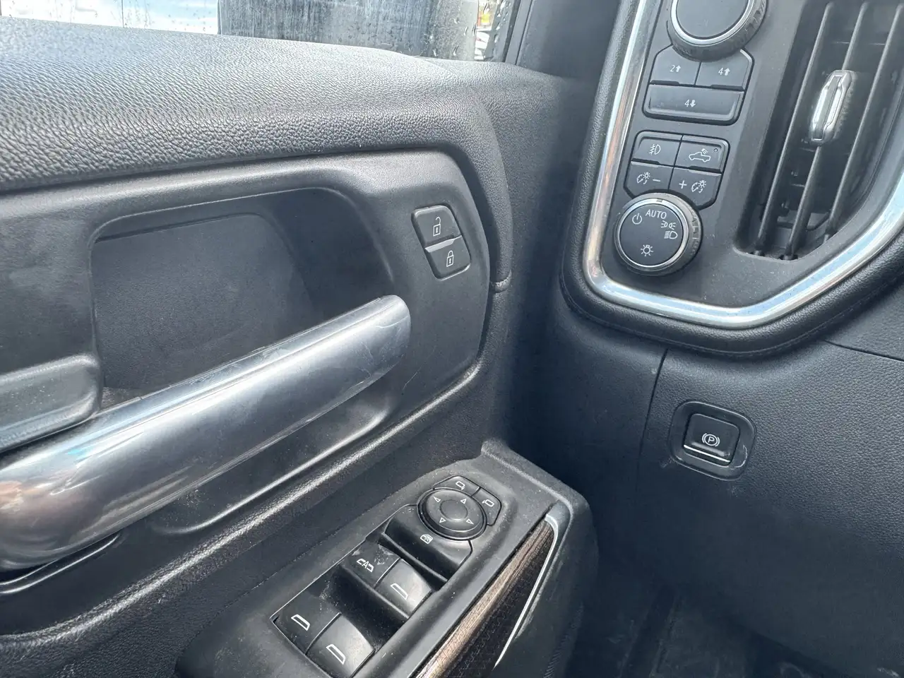 Chevrolet Silverado 3500 снимка Chevrolet Silverado 3500