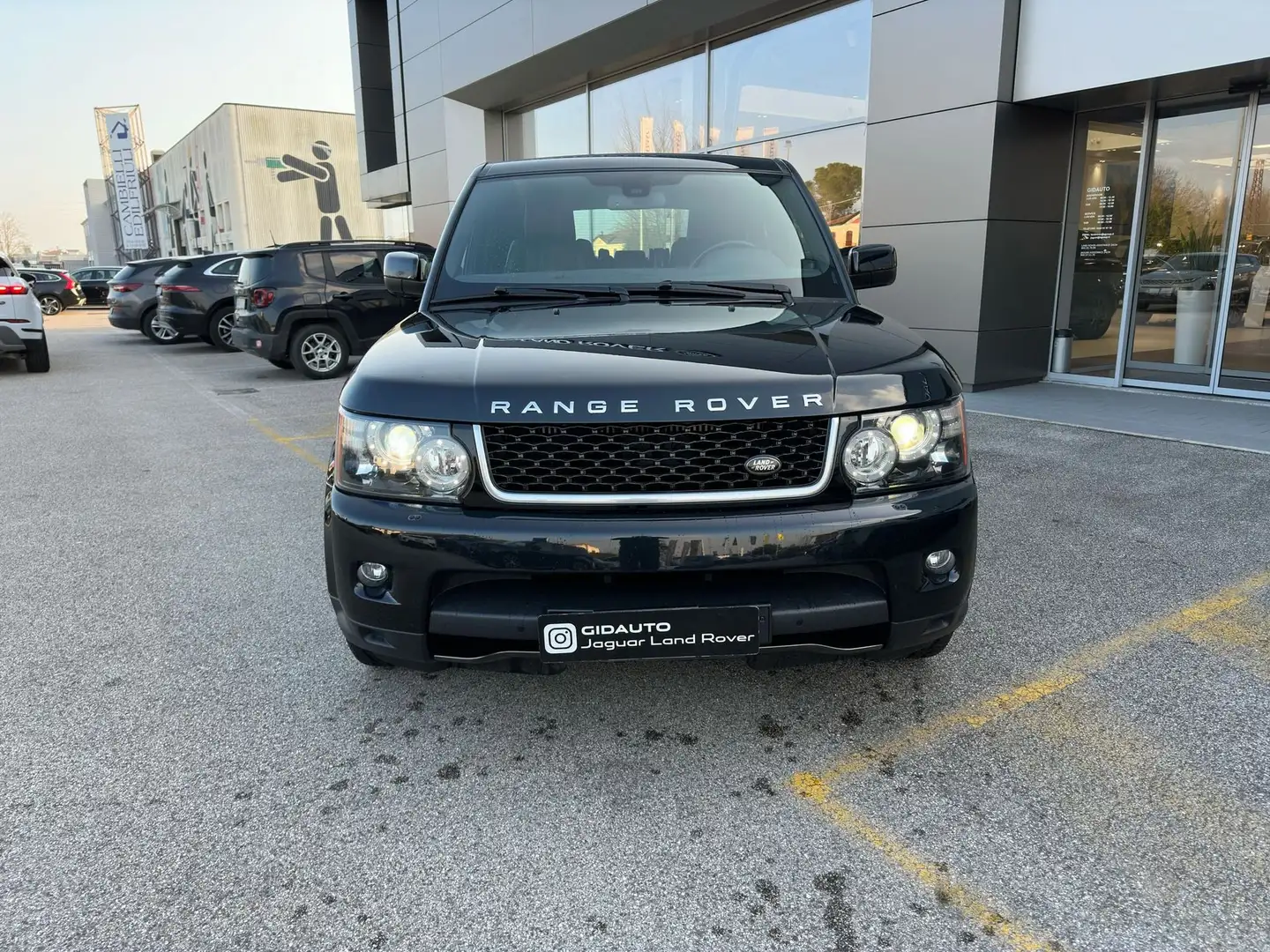 Land Rover Range Rover Sport 3.0 SDV6 HSE Black Edition | Limited Edition Schwarz - 2