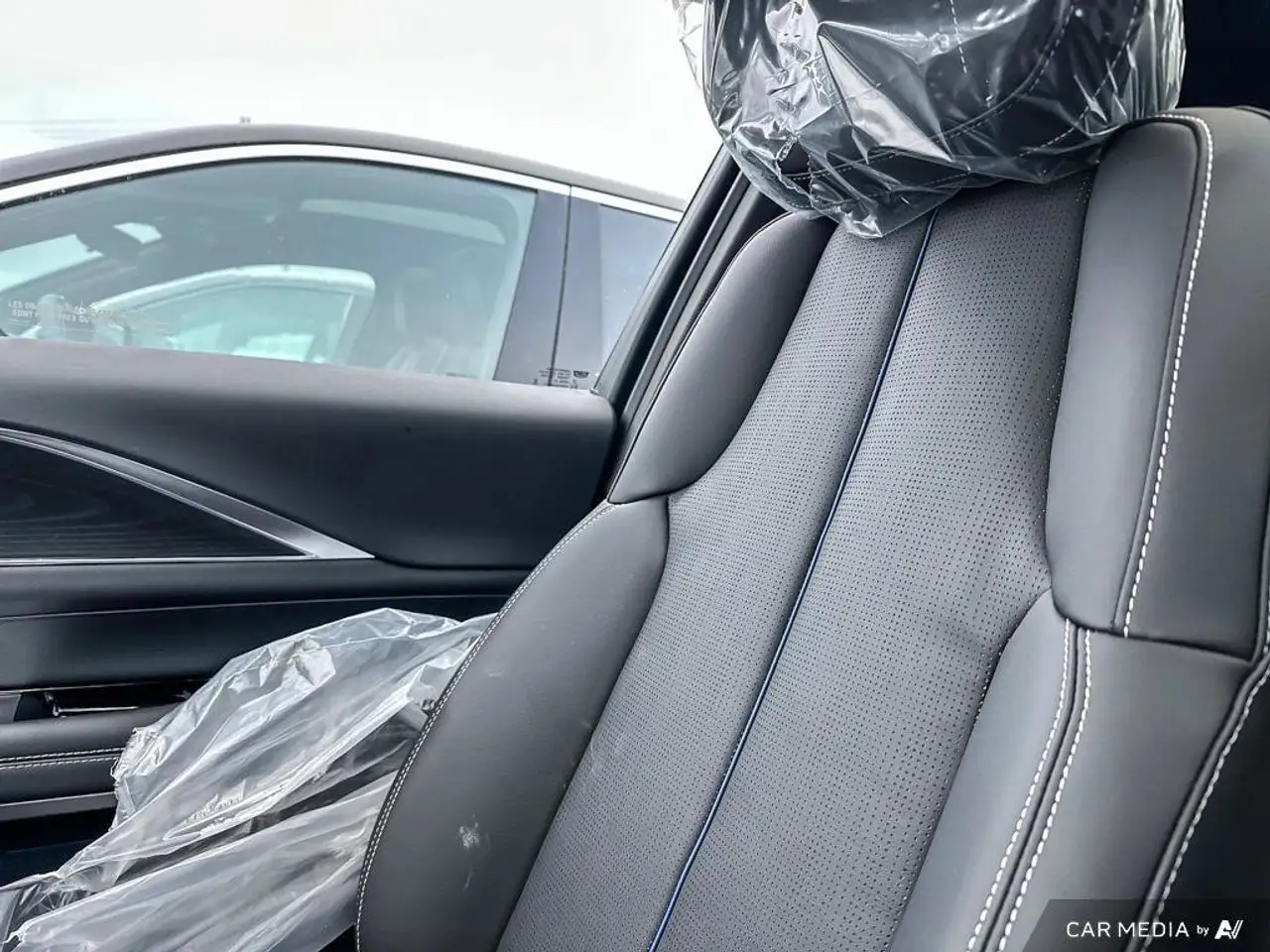 Cadillac Lyriq снимка Cadillac Lyriq