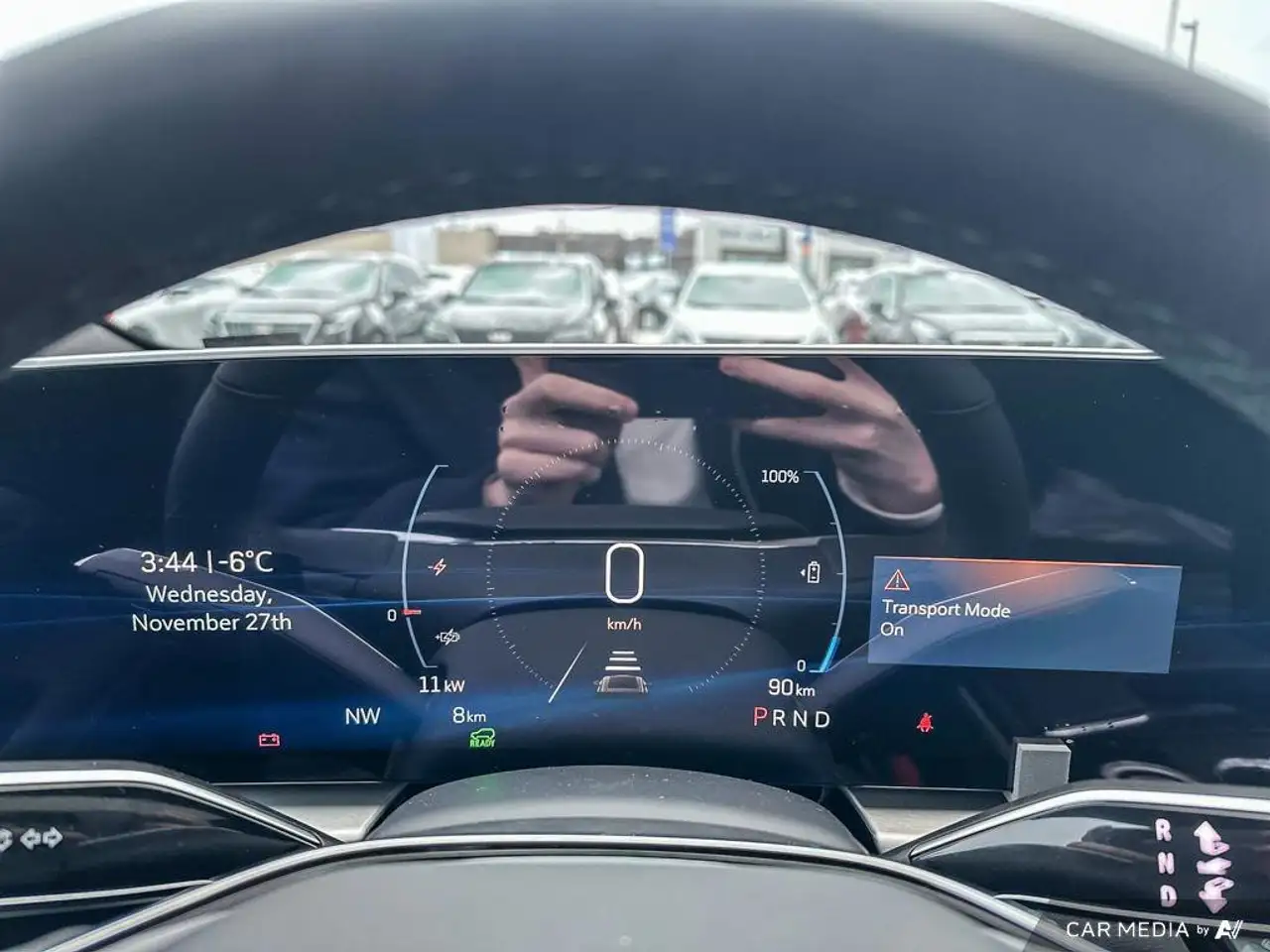 Cadillac Lyriq снимка Cadillac Lyriq