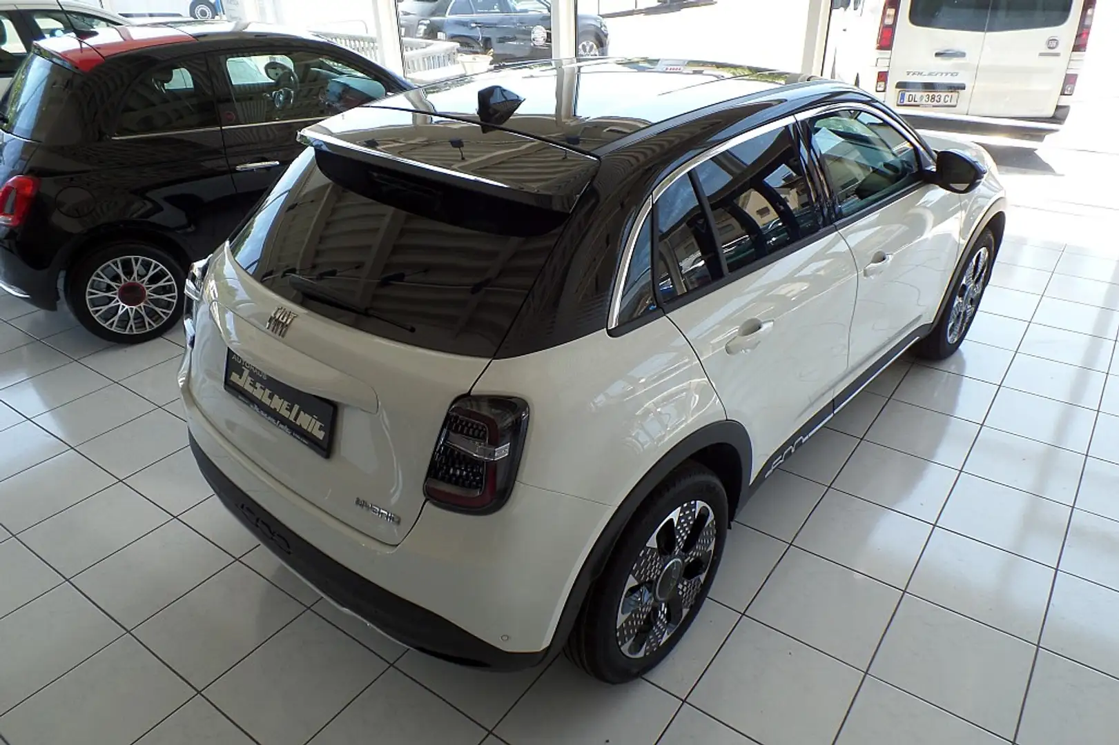 Fiat 600 Hybrid mHEV 110 6-Gang eDCT La Prima Wit - 2
