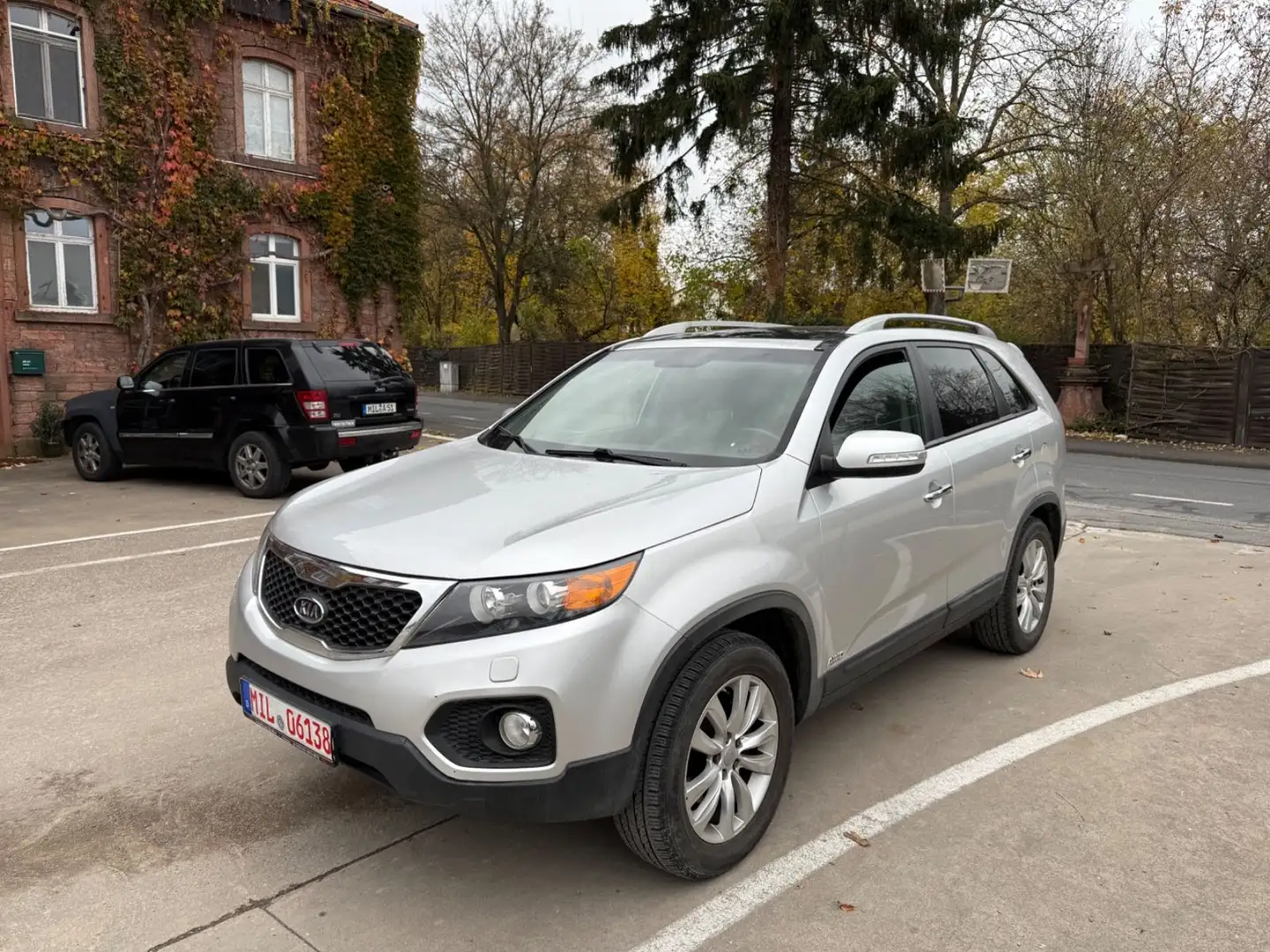 Kia Sorento 2.2 Spirit 4WD/Automatik/AHK/Panorama Argento - 1