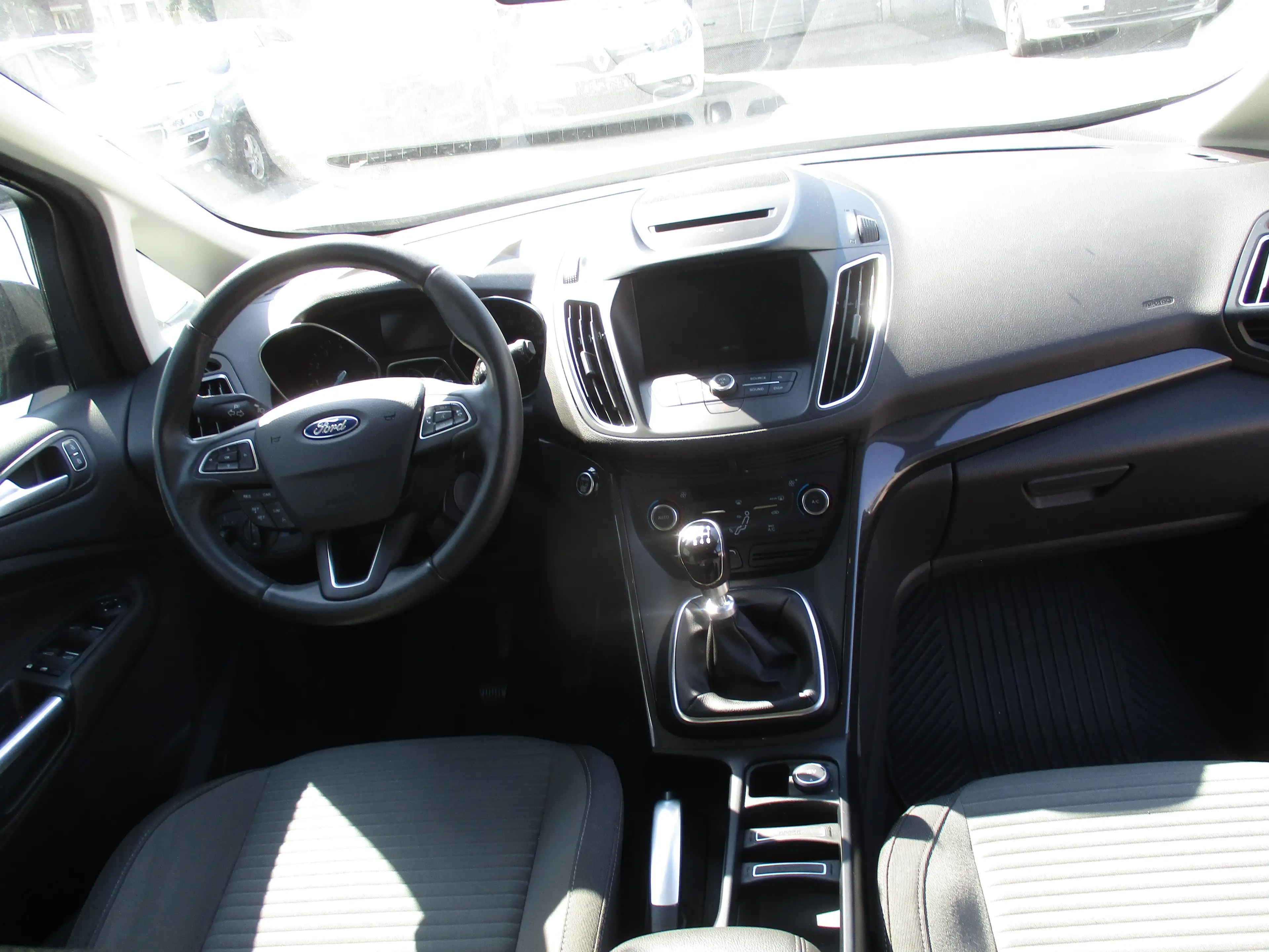 Ford Grand C-Max Titanium — photo 9
