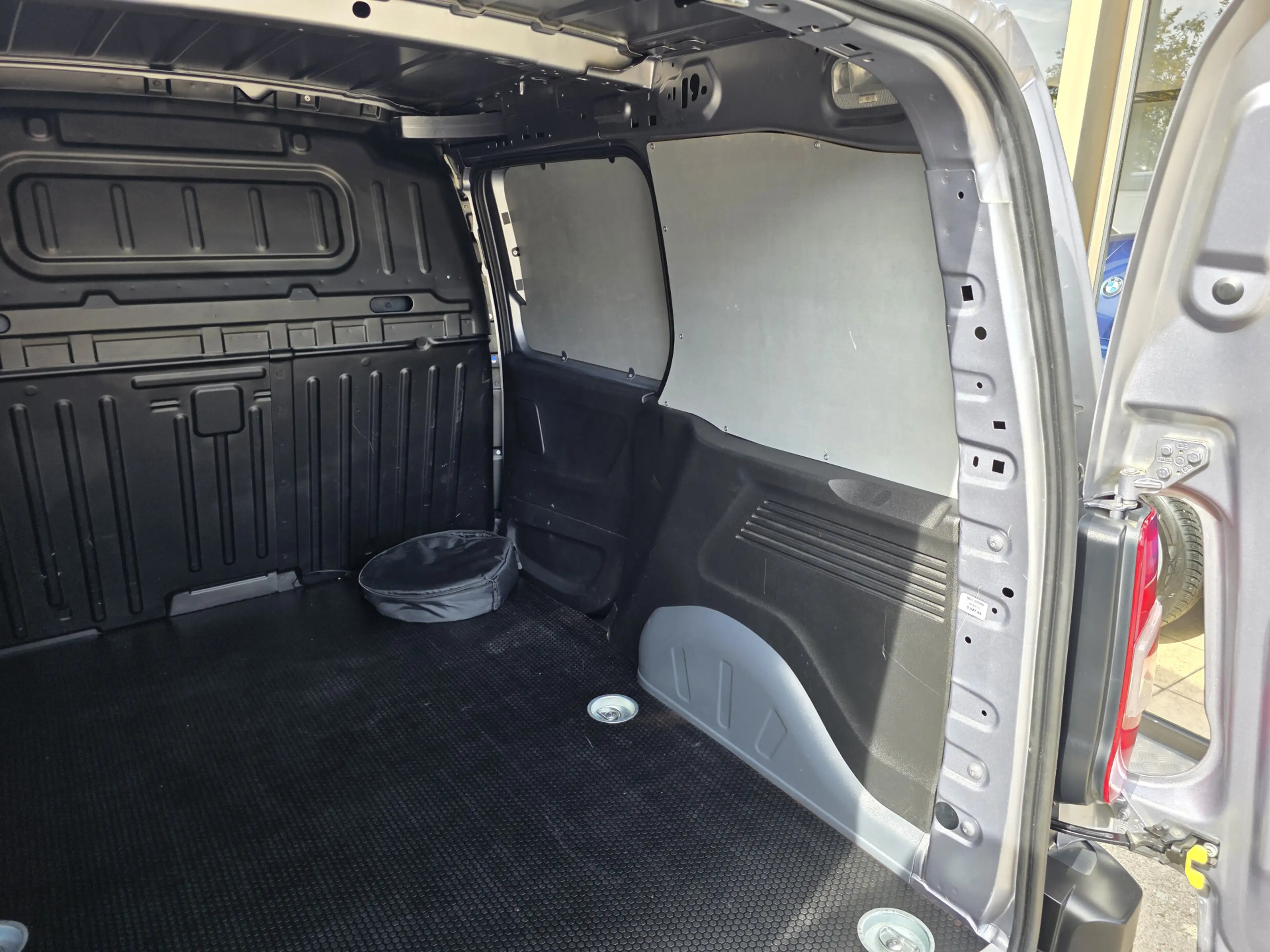 Peugeot Partner e-Partner 50 kWh Airco Cruisecontrol Sportvelgen — photo 8