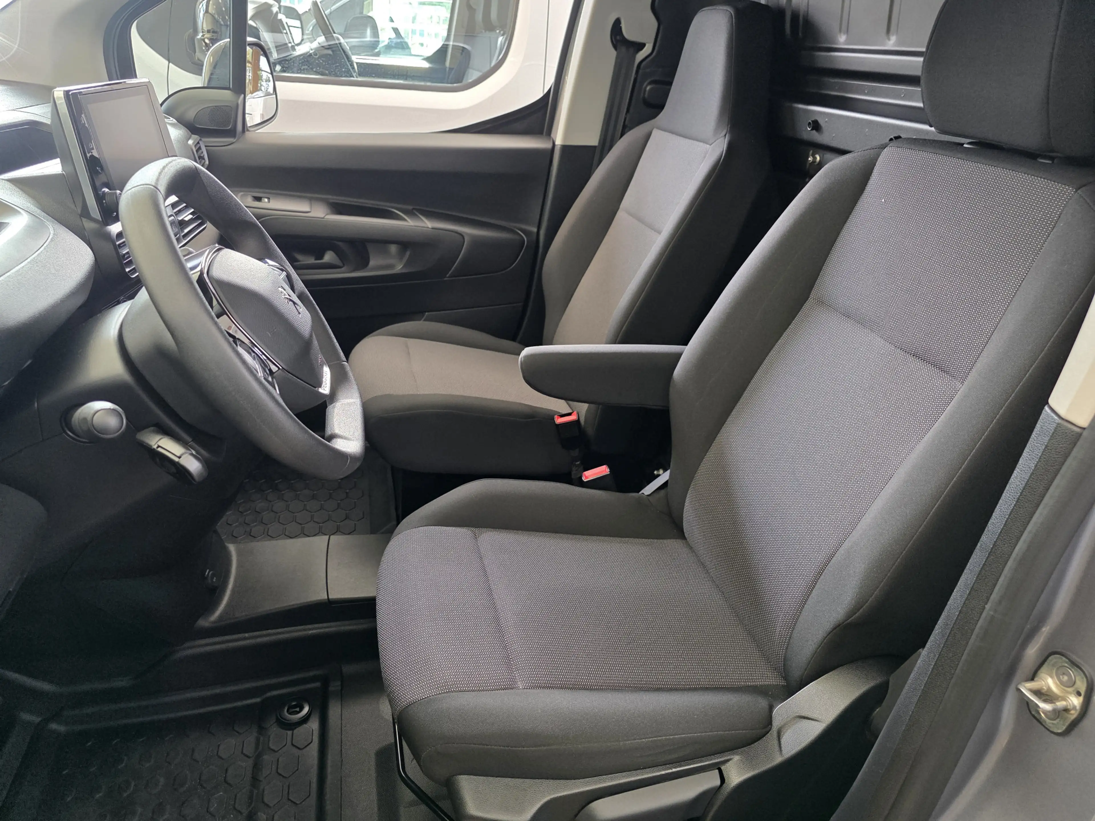 Peugeot Partner e-Partner 50 kWh Airco Cruisecontrol Sportvelgen — photo 21