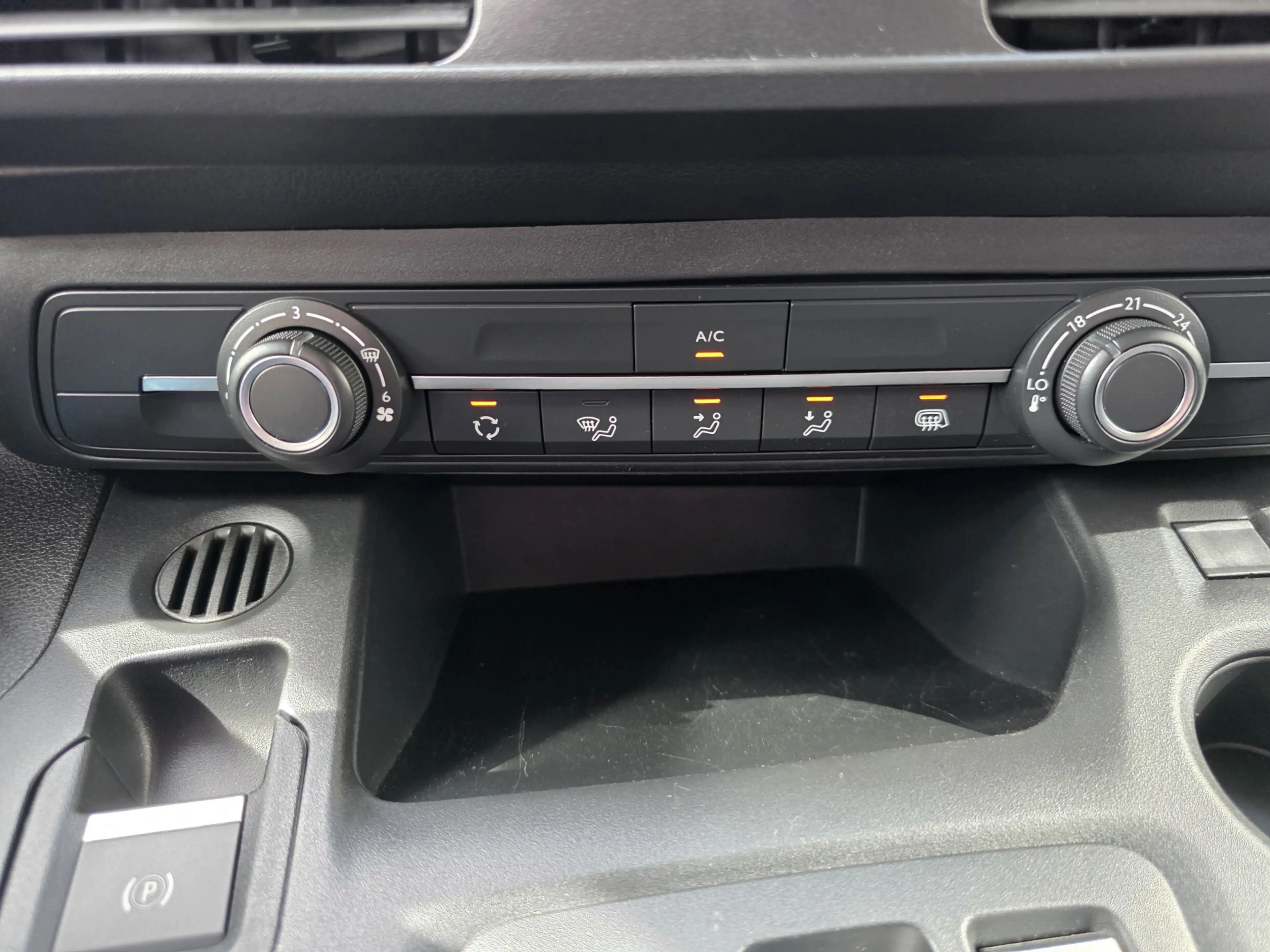 Peugeot Partner e-Partner 50 kWh Airco Cruisecontrol Sportvelgen — photo 16