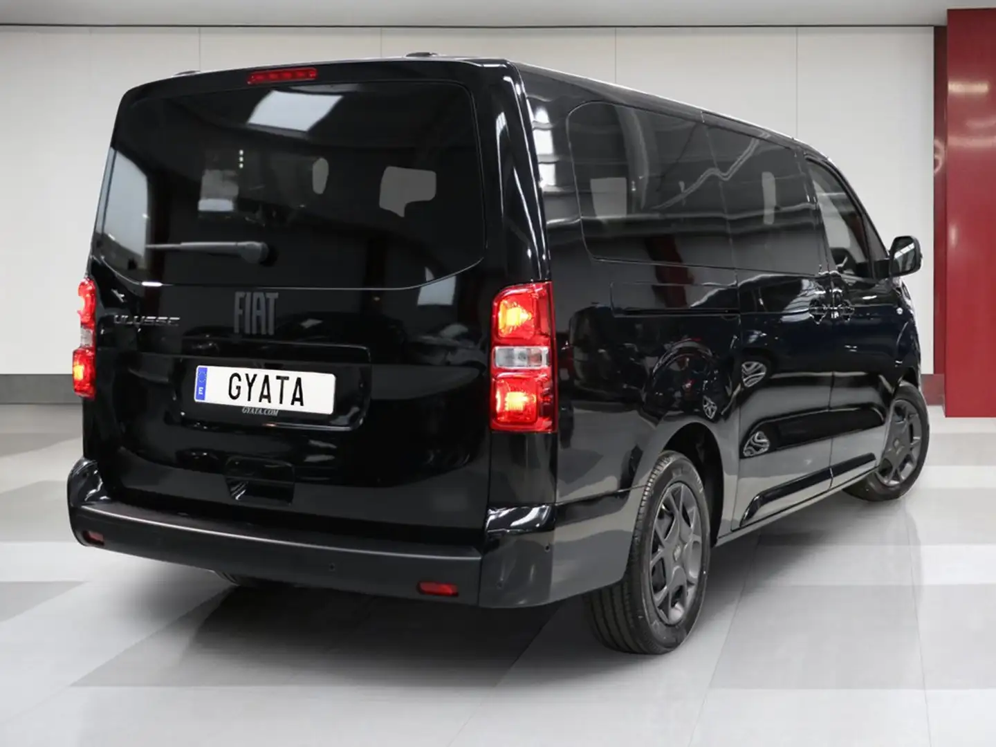 Fiat Ulysse M1 2.2.BlueHDI &S& Talla XL Aut. 180 Negro - 2