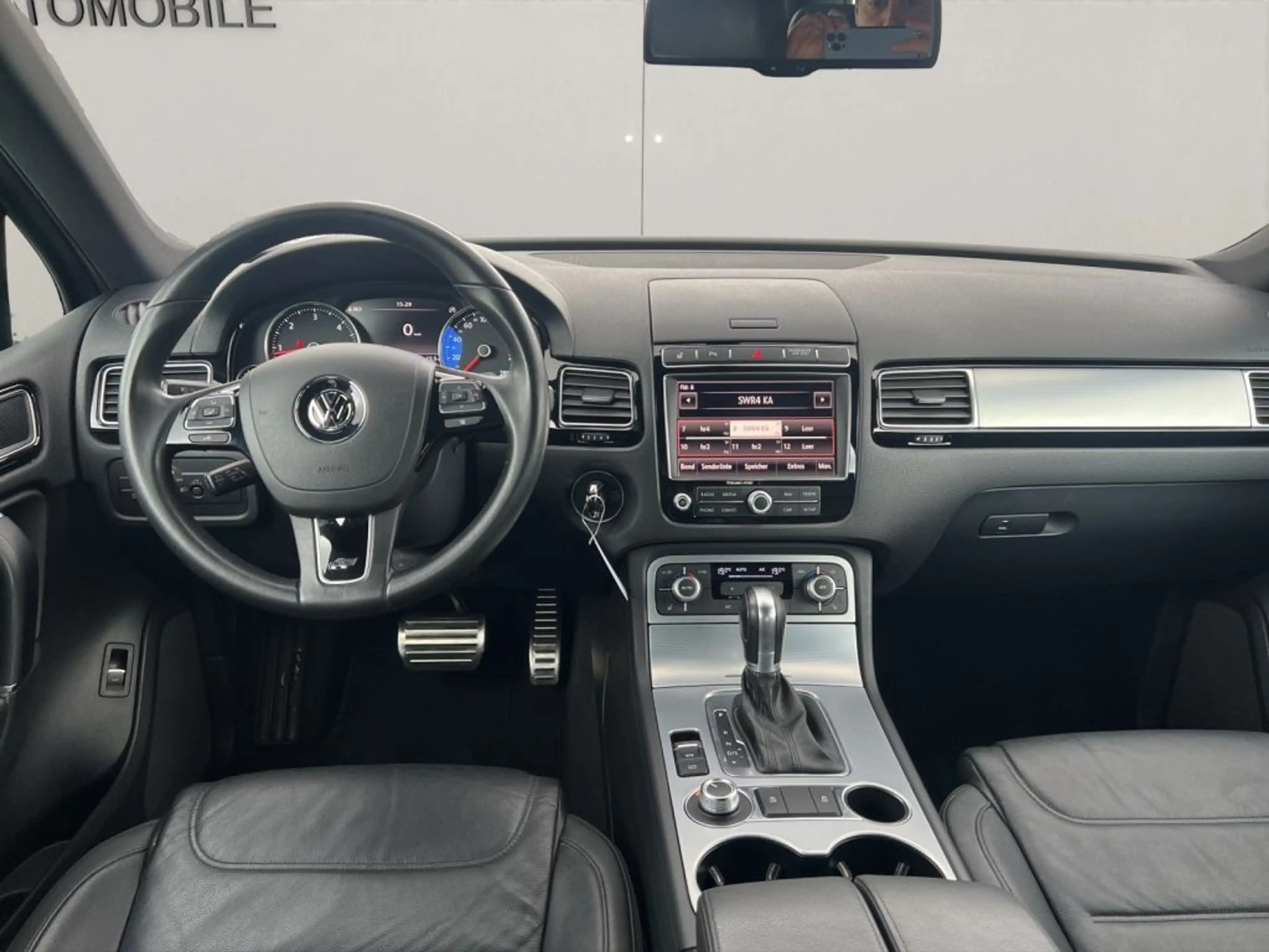 Volkswagen Touareg 3.0 V6 TDI SCR Blue Motion DPF Automatik — photo 10