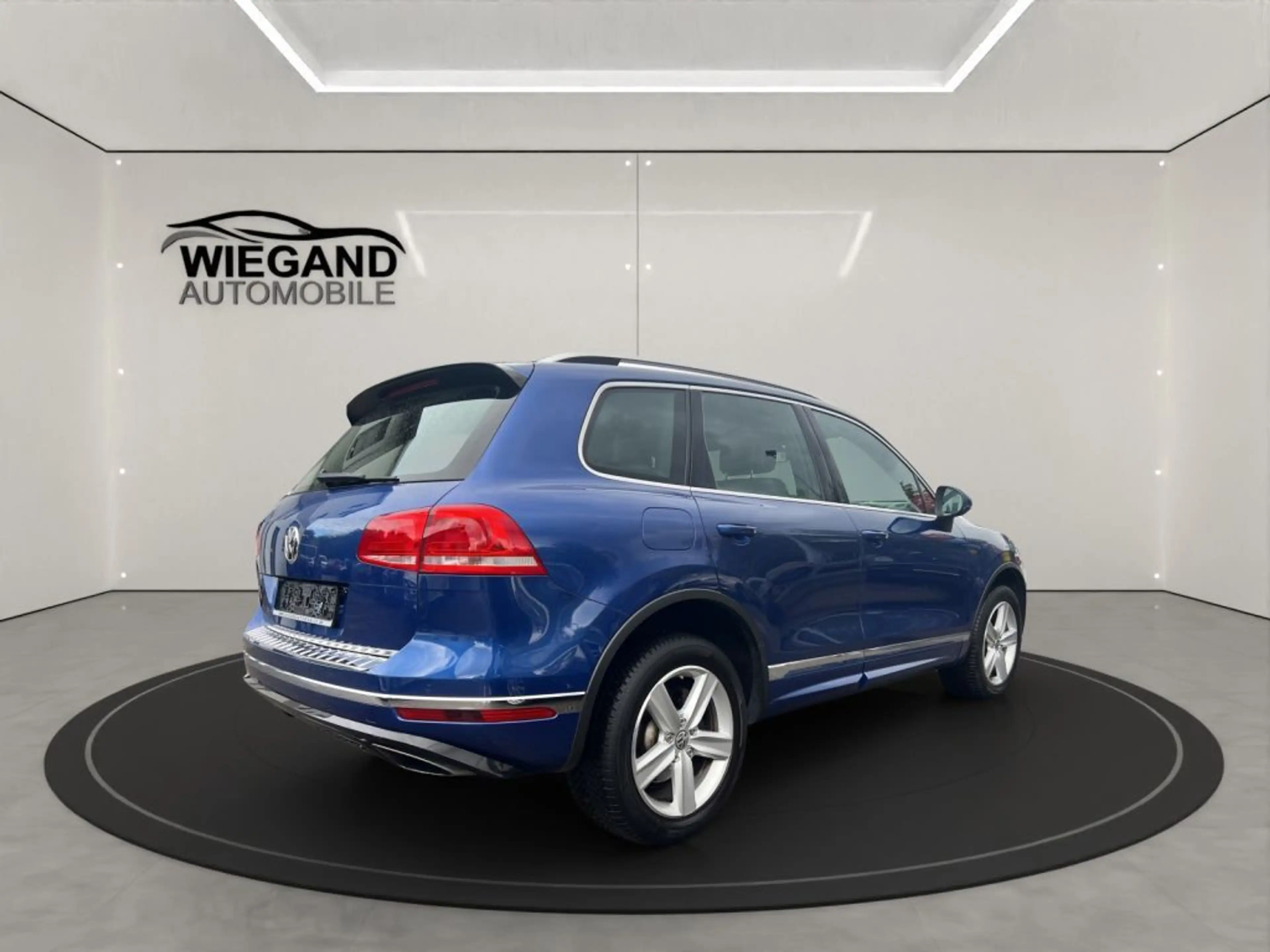 Volkswagen Touareg 3.0 V6 TDI SCR Blue Motion DPF Automatik — photo 5