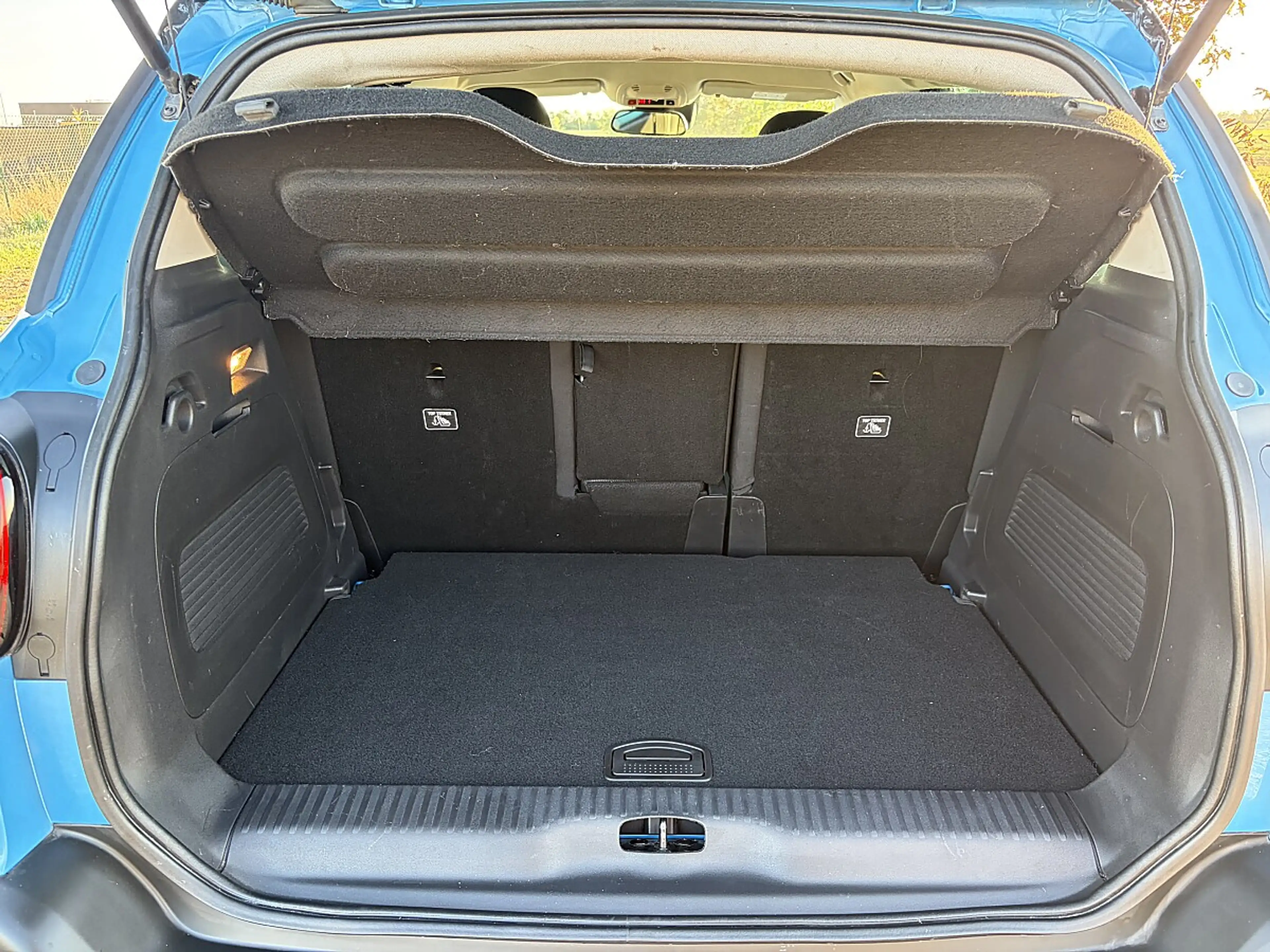 Citroen C3 Aircross PureTech130 S&S EAT6 Shine — photo 14