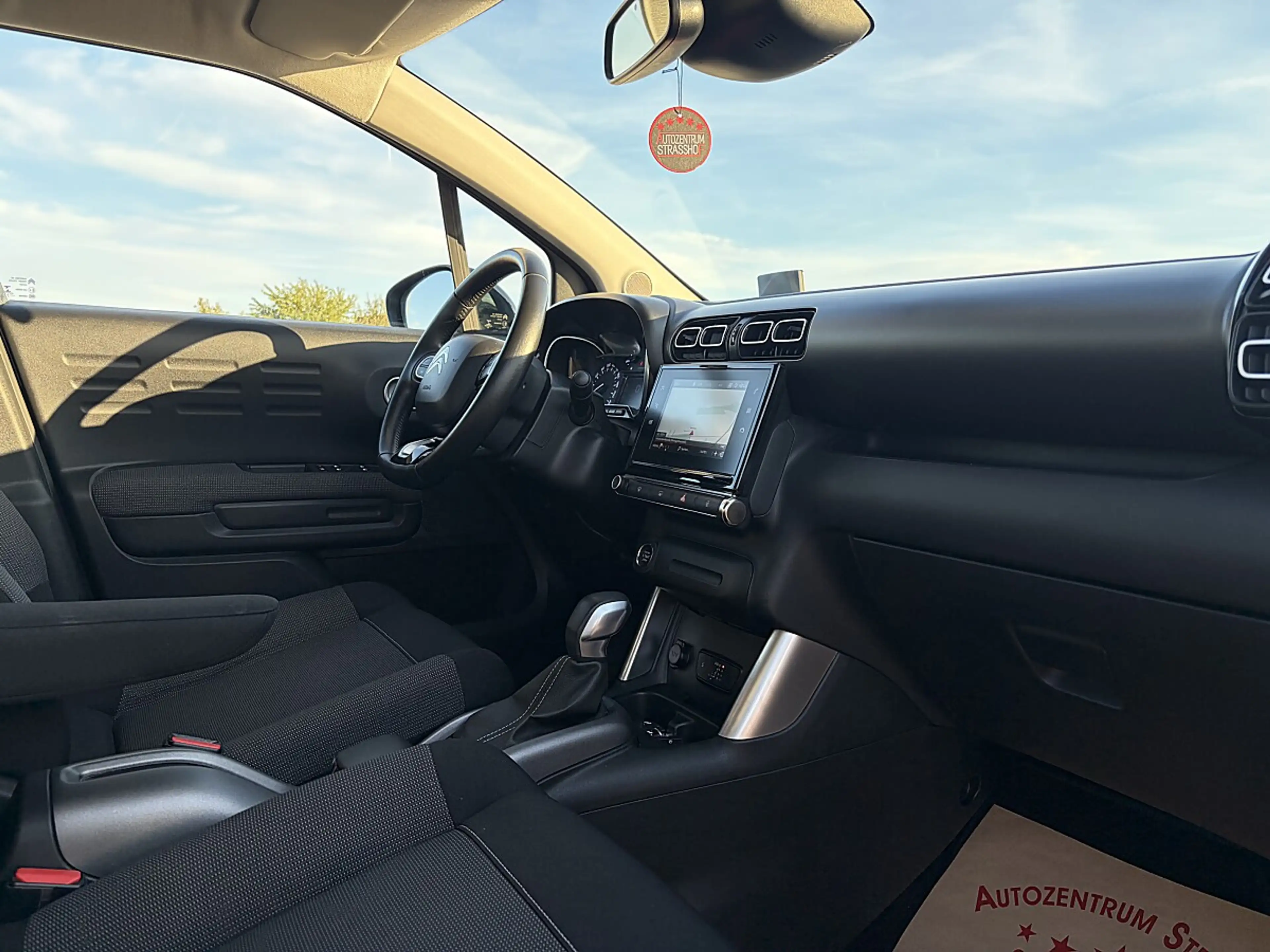 Citroen C3 Aircross PureTech130 S&S EAT6 Shine — photo 15