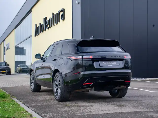 Land Rover Range Rover Velar view 4