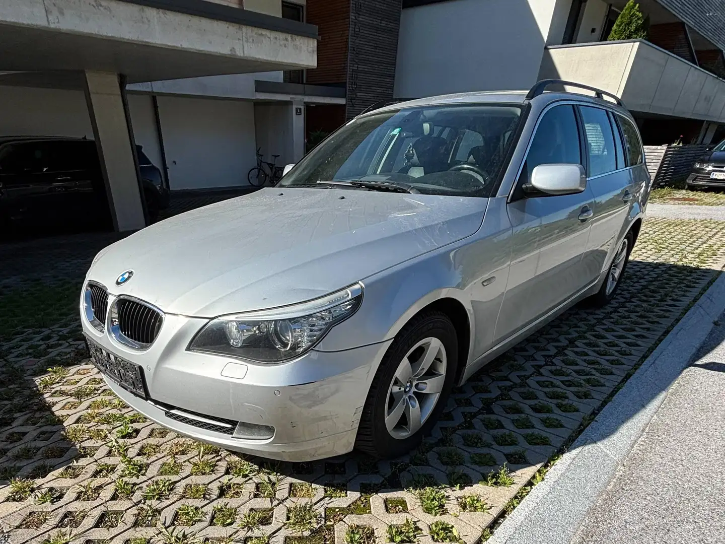 BMW 520 520d Touring Silber - 1