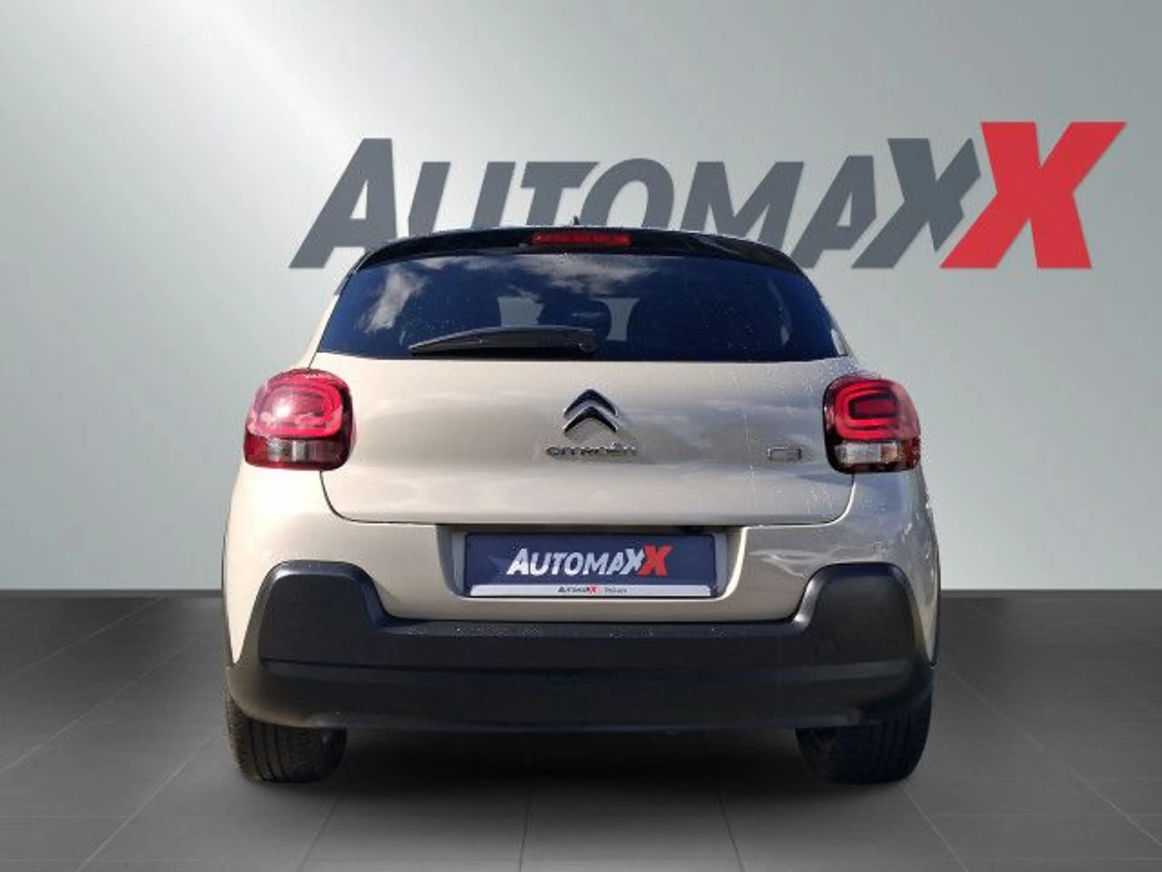 Citroen C35 C3 Pure Tech 82 SHINE Navi LED CarPlay Bluetooth — photo 7