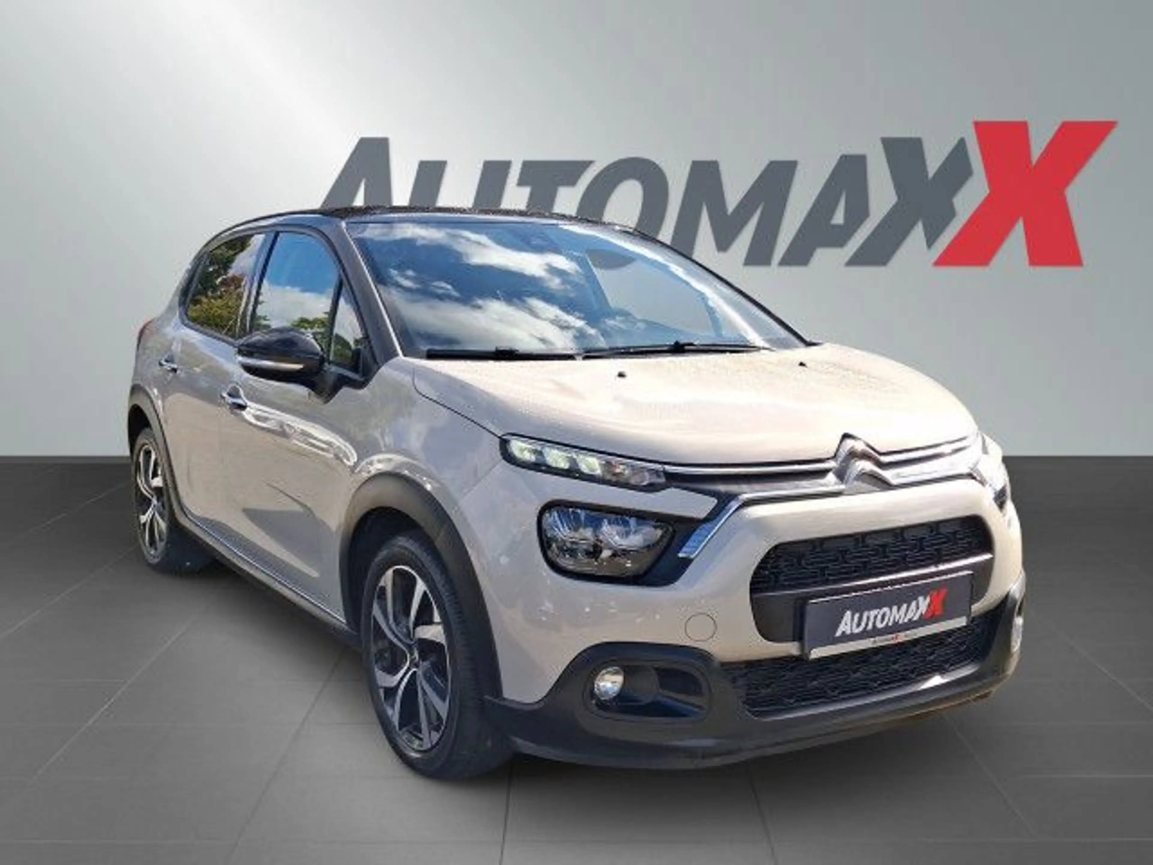 Citroen C35 C3 Pure Tech 82 SHINE Navi LED CarPlay Bluetooth — photo 6