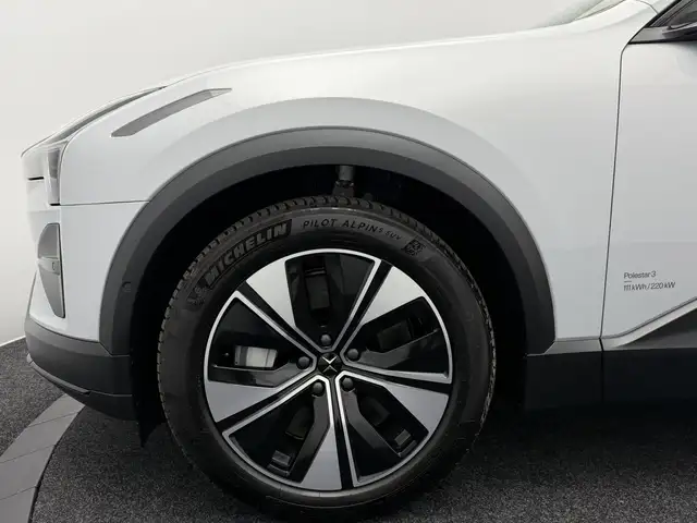 Polestar 3 view 3