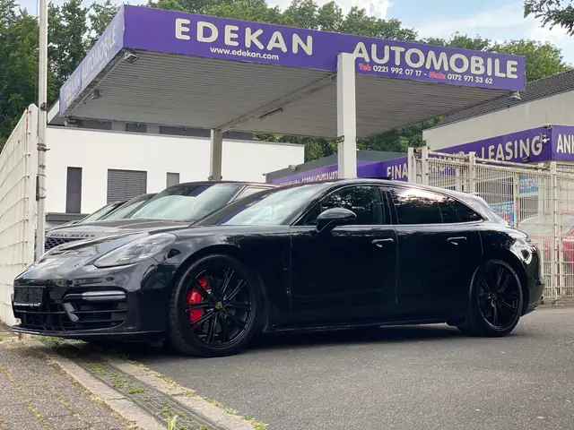 Porsche Panamera GTS SPORTDESIGN PAKET/HINTERACHSLENKUNG/SP CHRONO