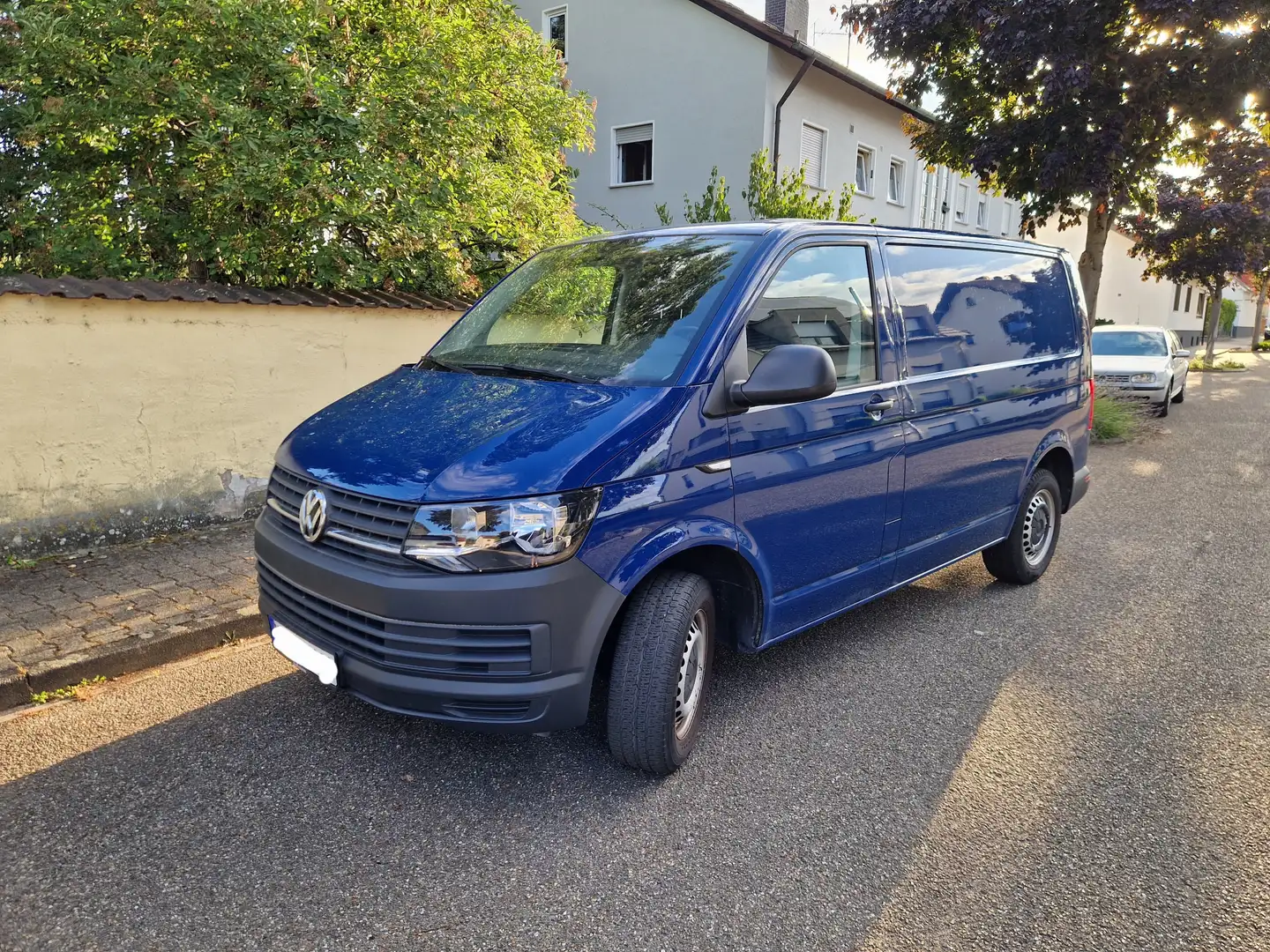 Volkswagen T6 Transporter 7HZ Blau - 2