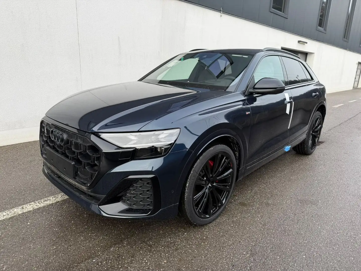 Audi Q8 50TDI quattro S line*PANO*AHK*LASER*MASSAGE* Blauw - 1