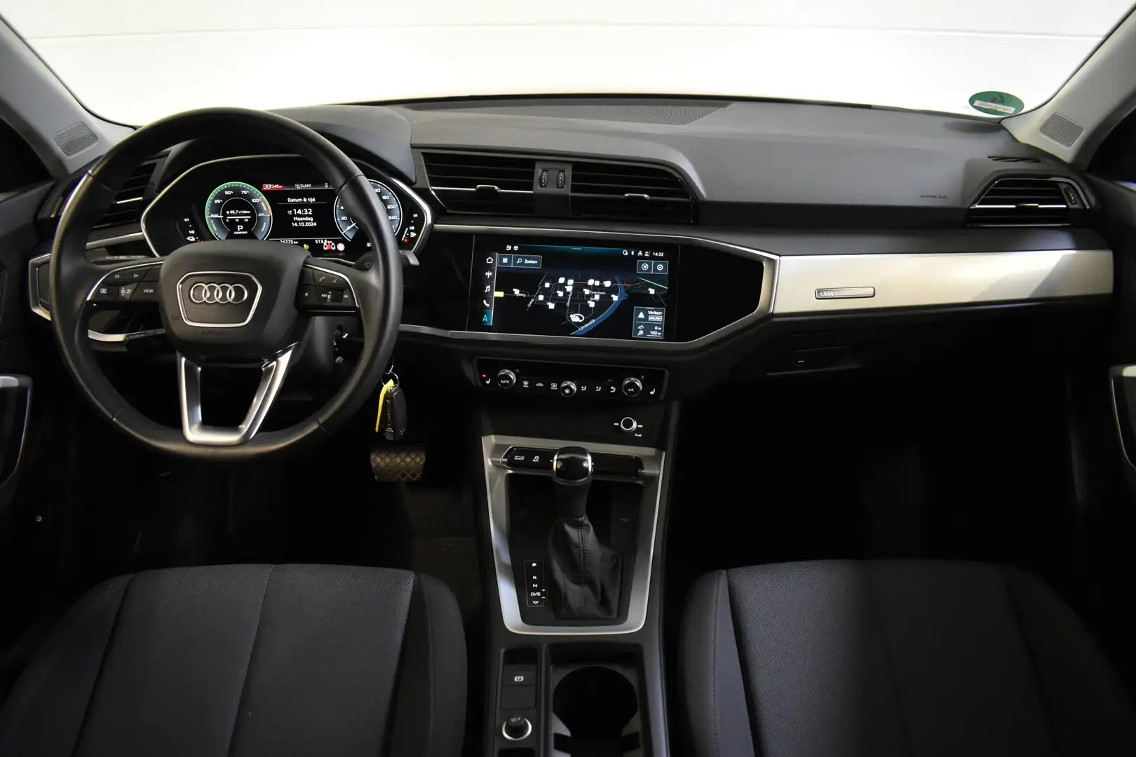 Audi Q3 45 TFSIe 245PK HYBRID S-TRONIC EDITION NAVI/PDC/BL Oranje - 2