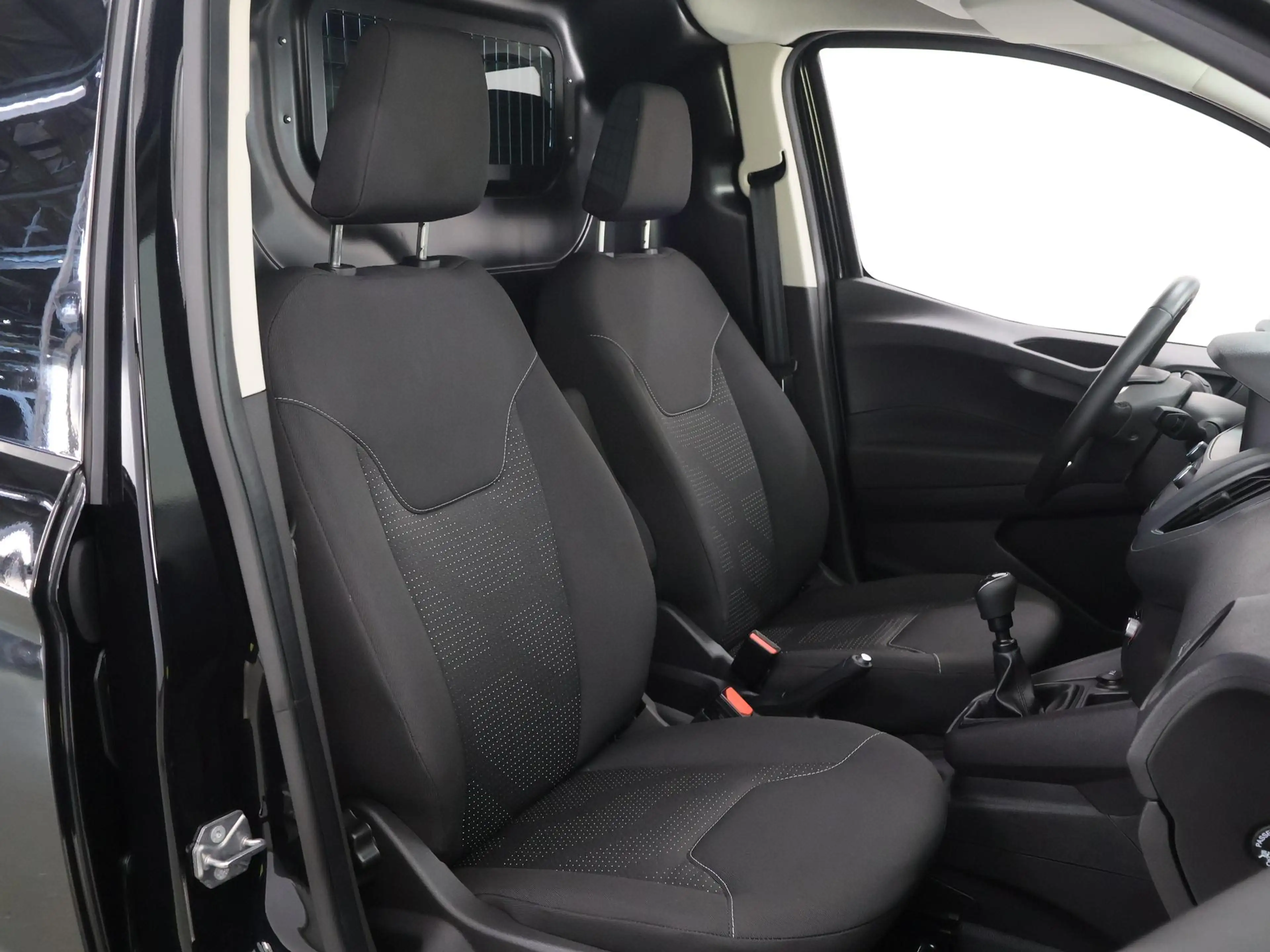 Ford Transit Courier 1.0 TREND | BENZINE | ECOBOOST | S&S | BLUETOOTH | — photo 10