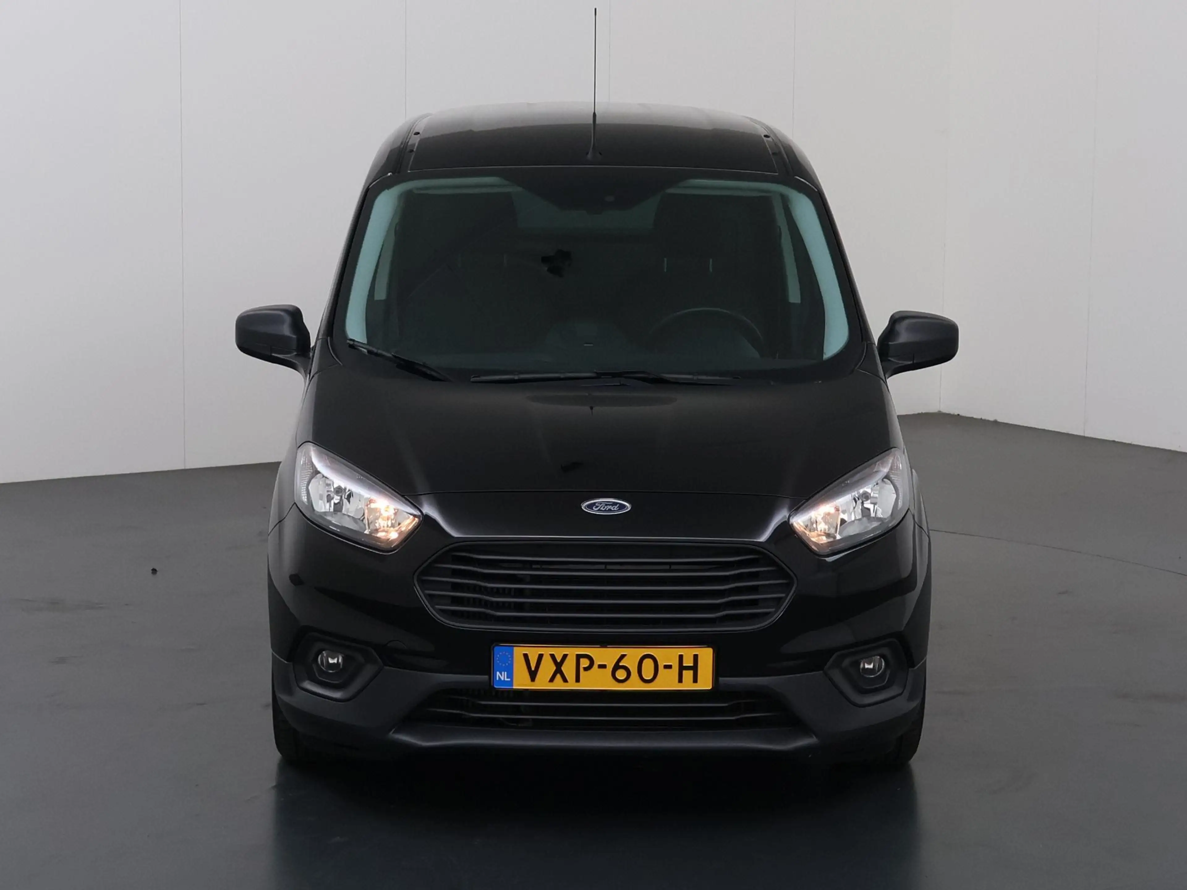 Ford Transit Courier 1.0 TREND | BENZINE | ECOBOOST | S&S | BLUETOOTH | — photo 3