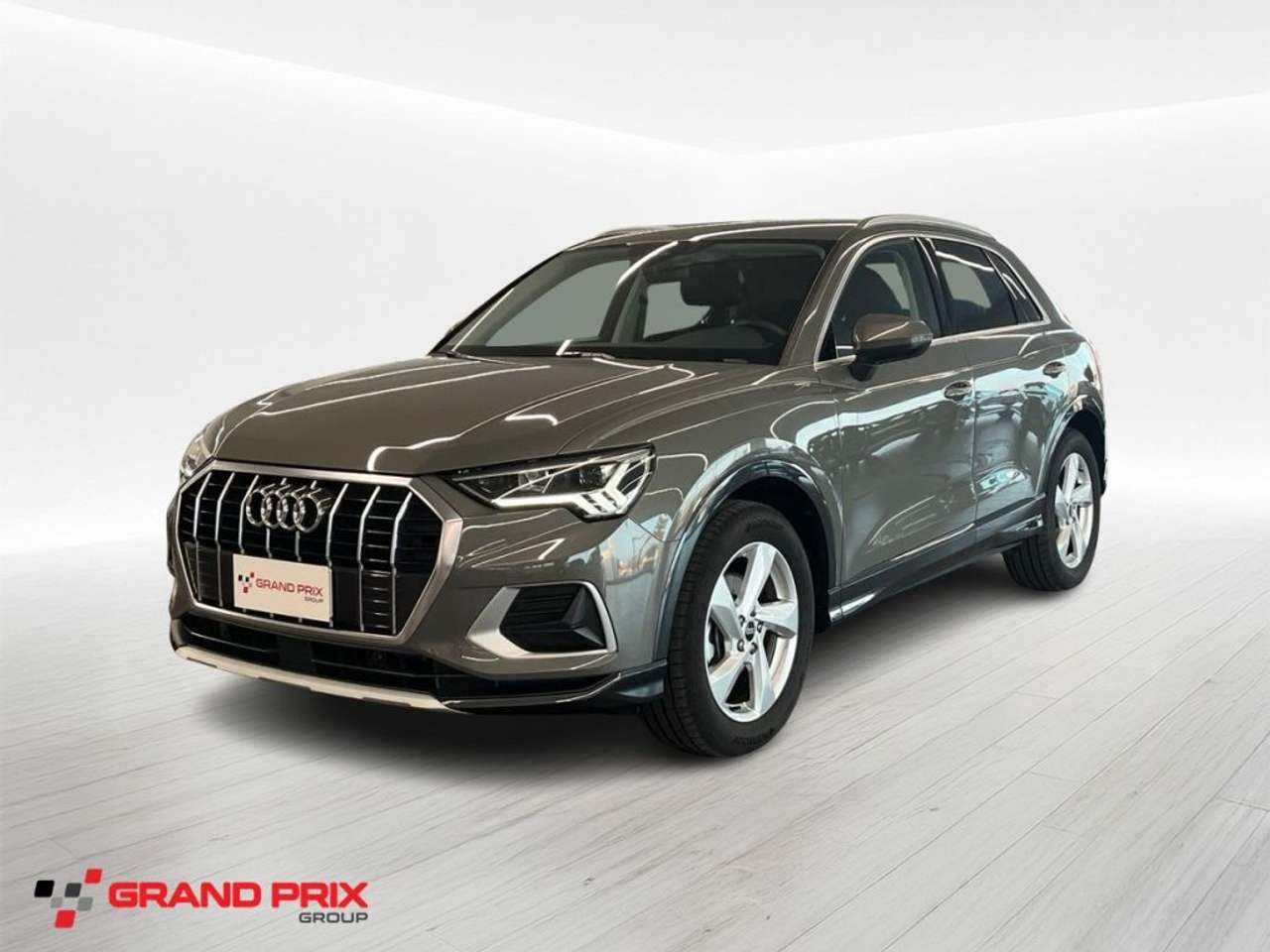 Audi Q3 35 TDI S tronic Identity Black