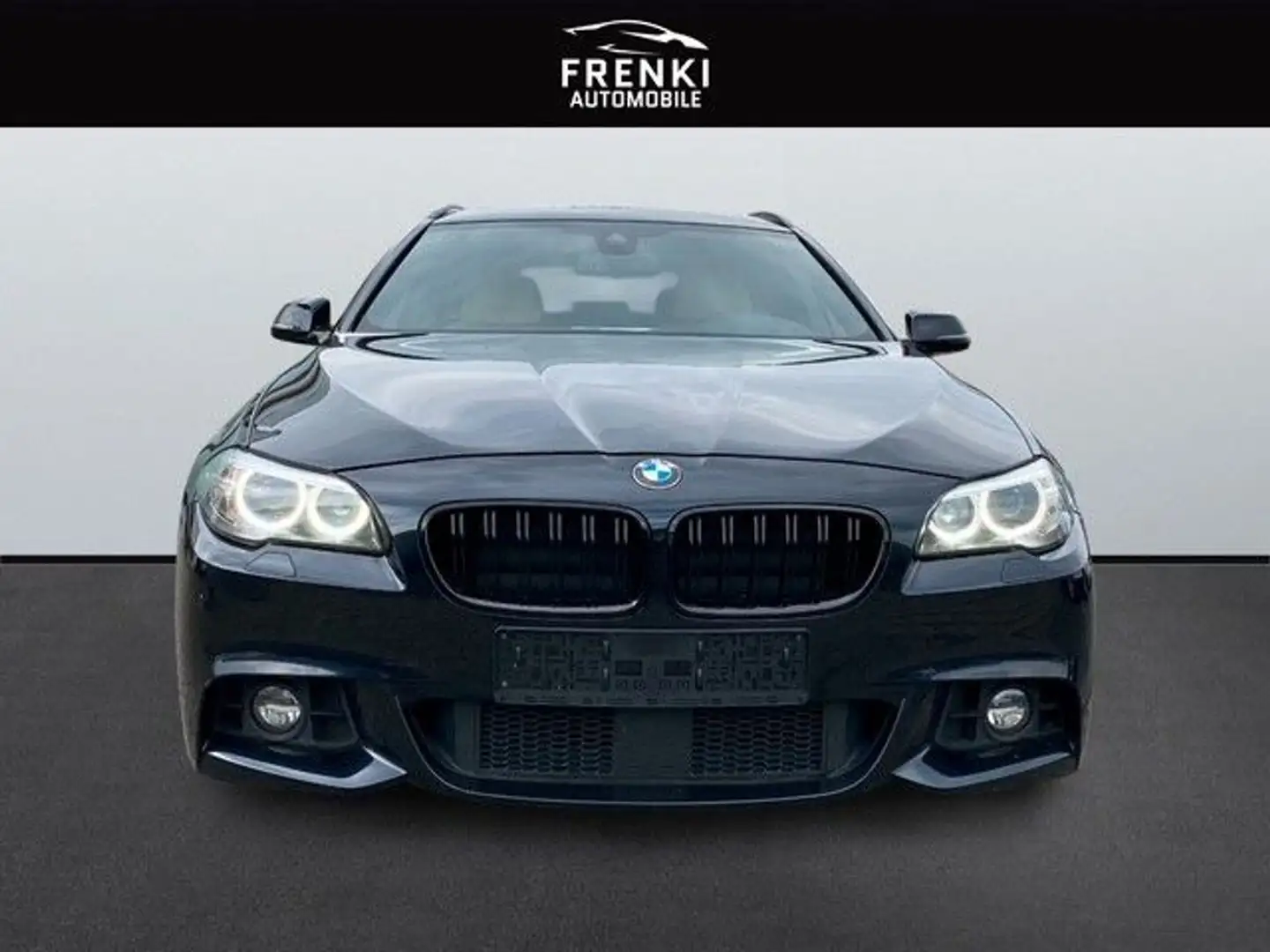 BMW 530 d xDrive Touring M Sport*Panorama*Head-Up* Schwarz - 2
