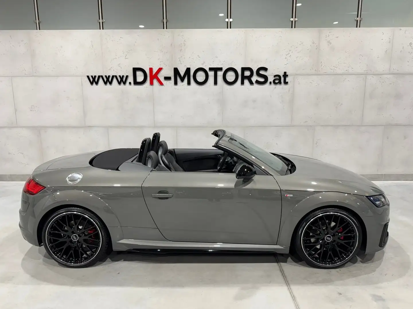 Audi TT 40 TFSI S-Tronic / Competition / LED / RFK / 20" Gris - 1