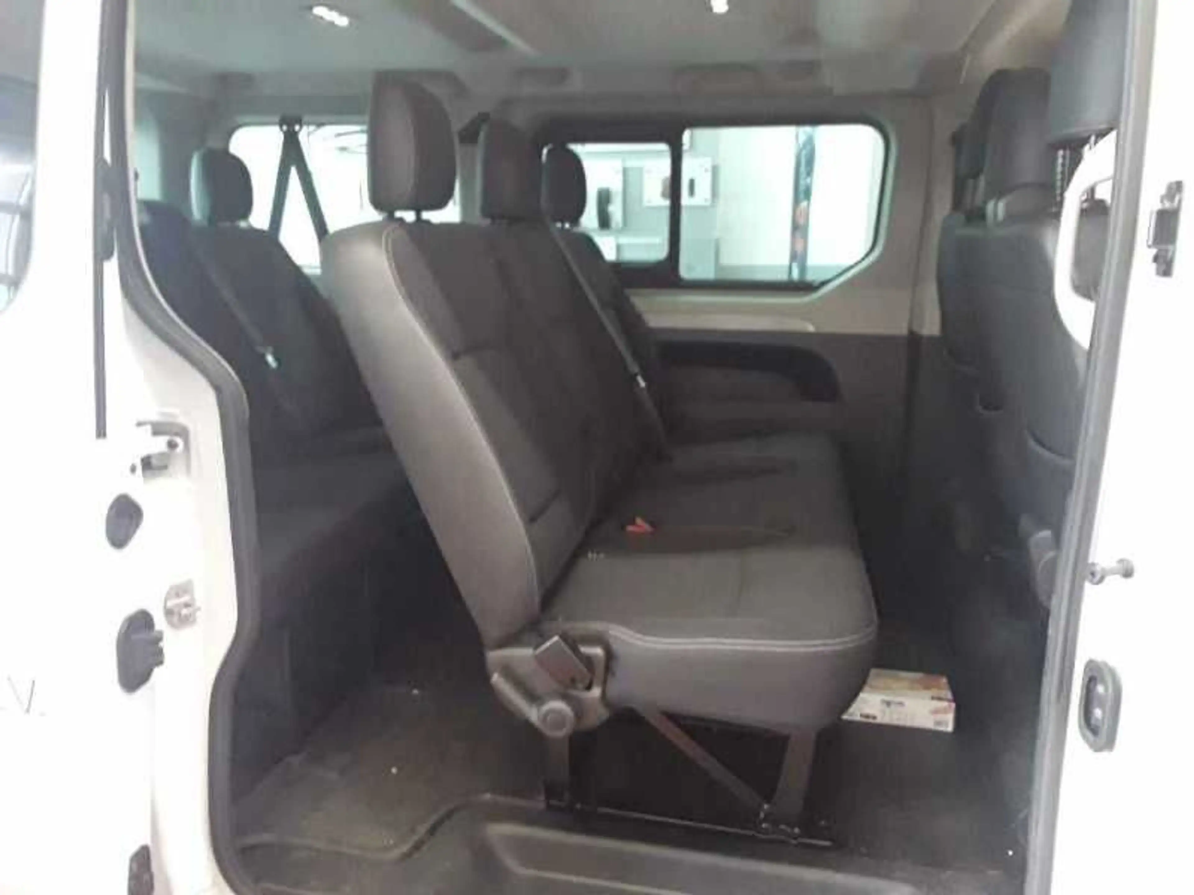 Renault Trafic Combi Life *AHK*KAMERA*LED*PDC*9 SITZE* — photo 5