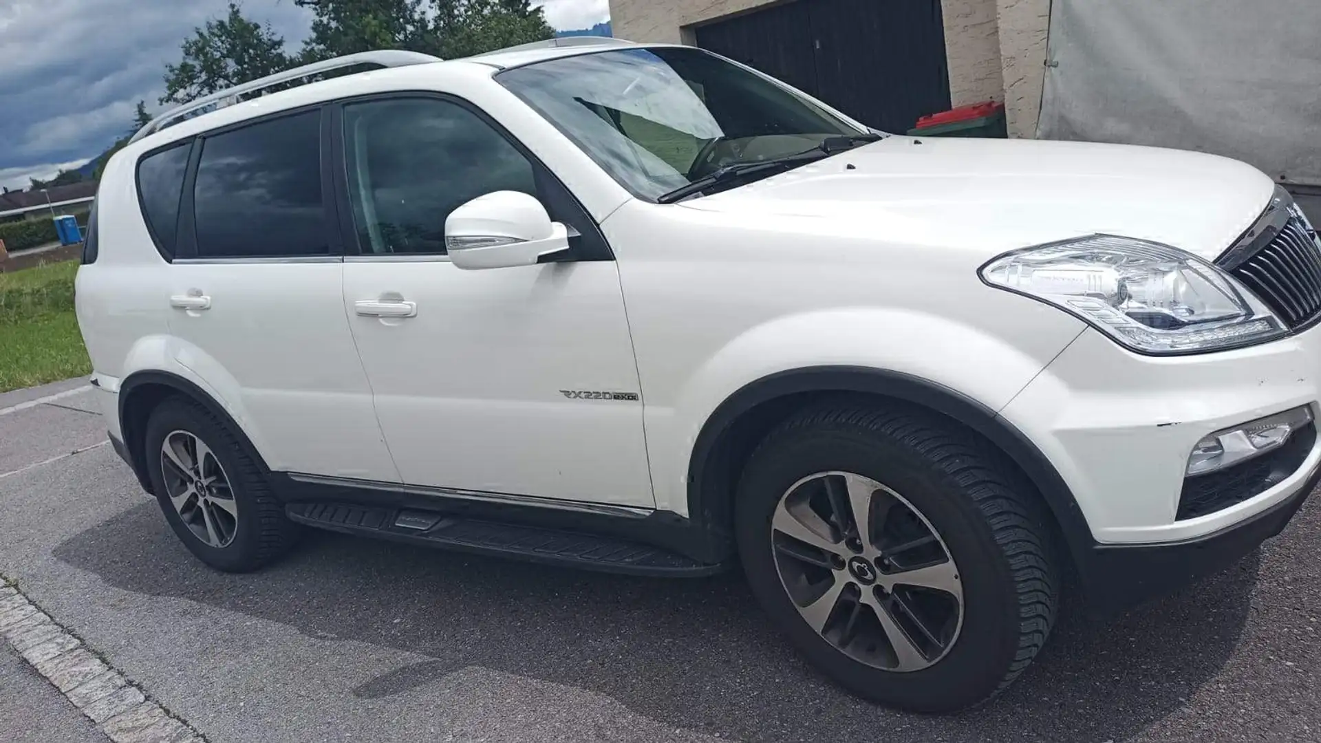 SsangYong Rexton Rexton Top 4WD Aut. Top Weiß - 2