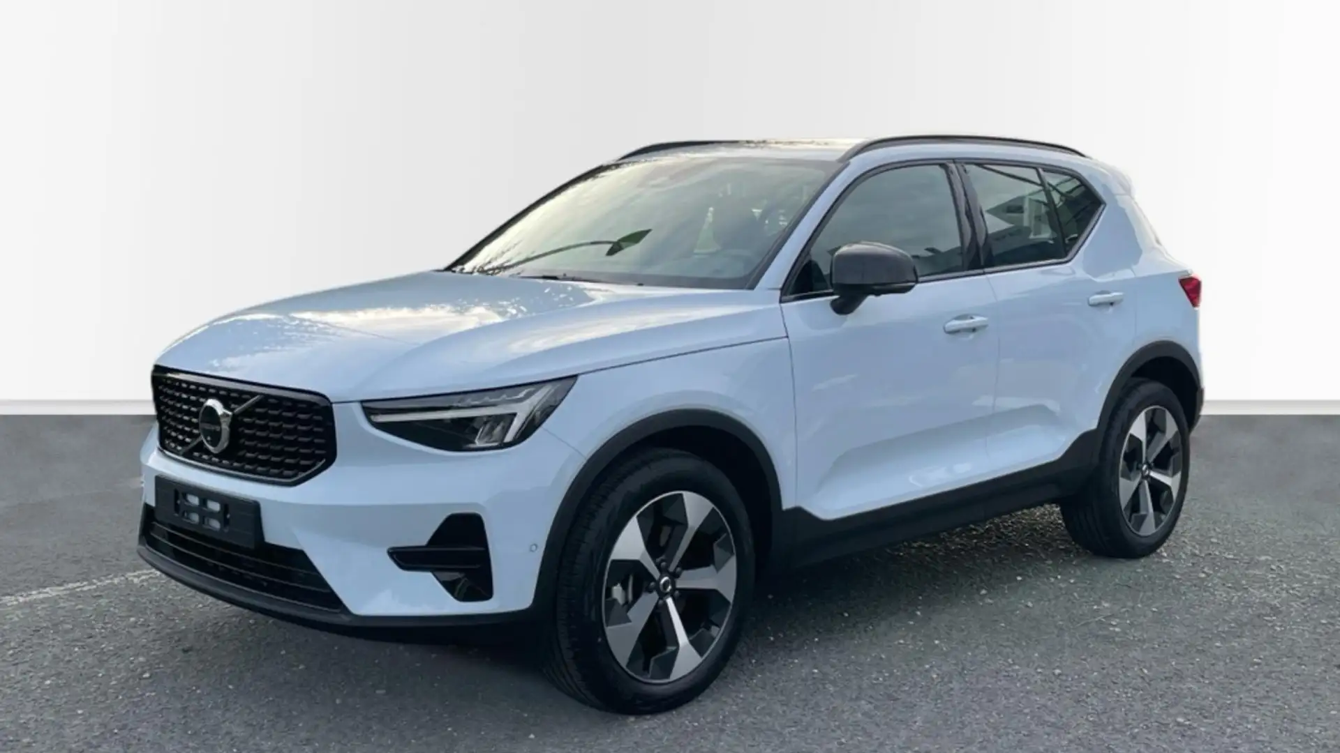 Volvo XC40 B3 Ultra Aut. Azul - 1