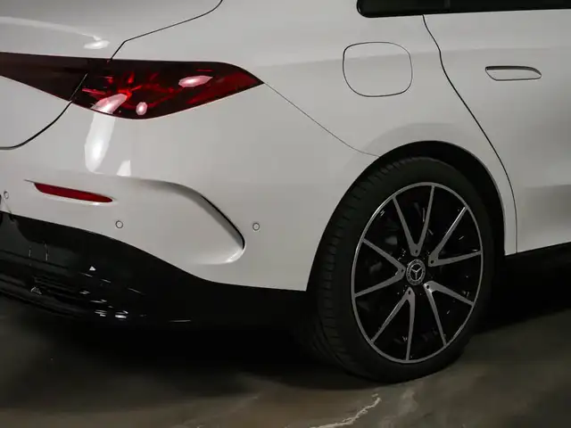 Mercedes-Benz Cla view 10