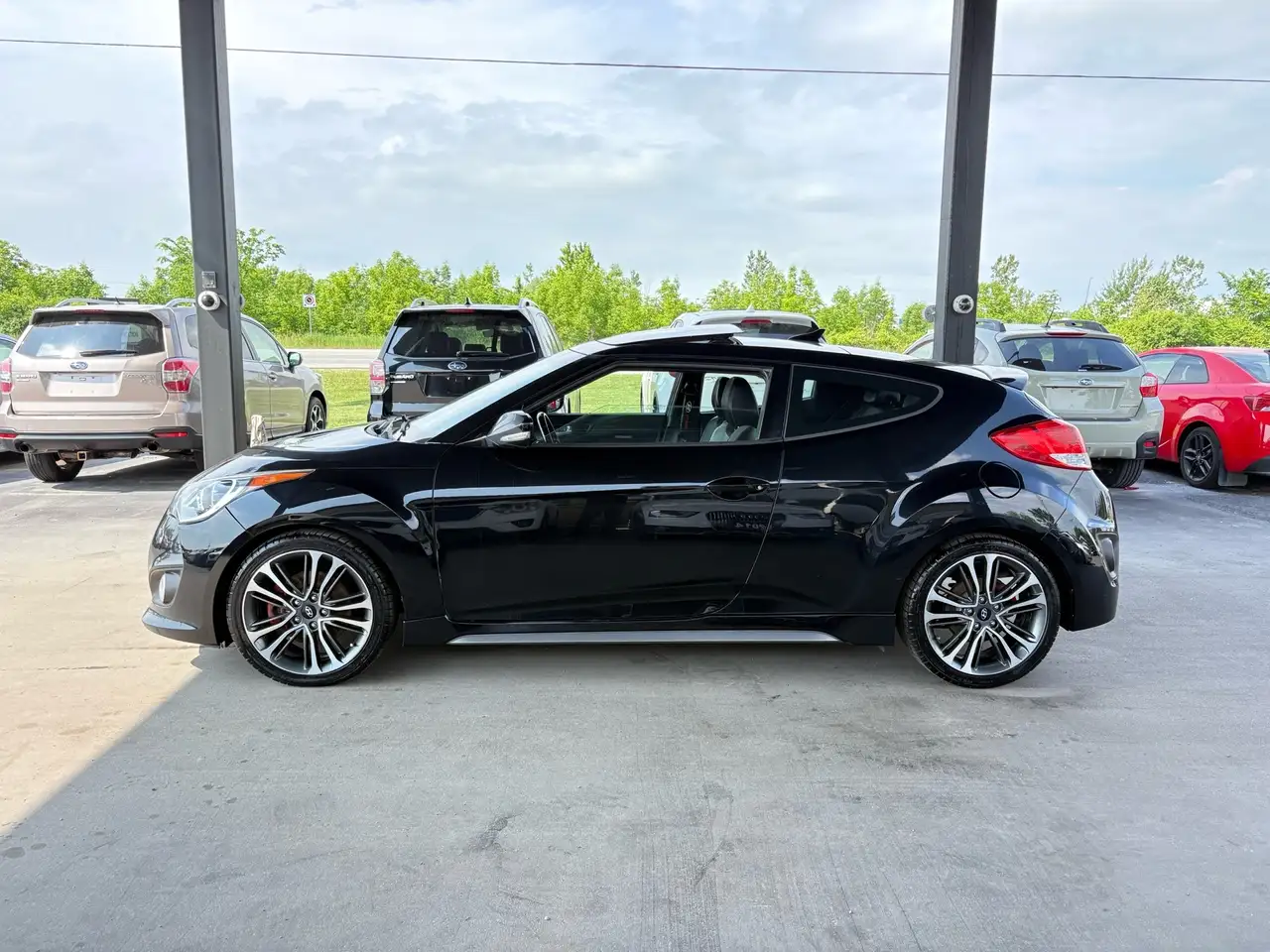 Hyundai VELOSTER снимка Hyundai VELOSTER