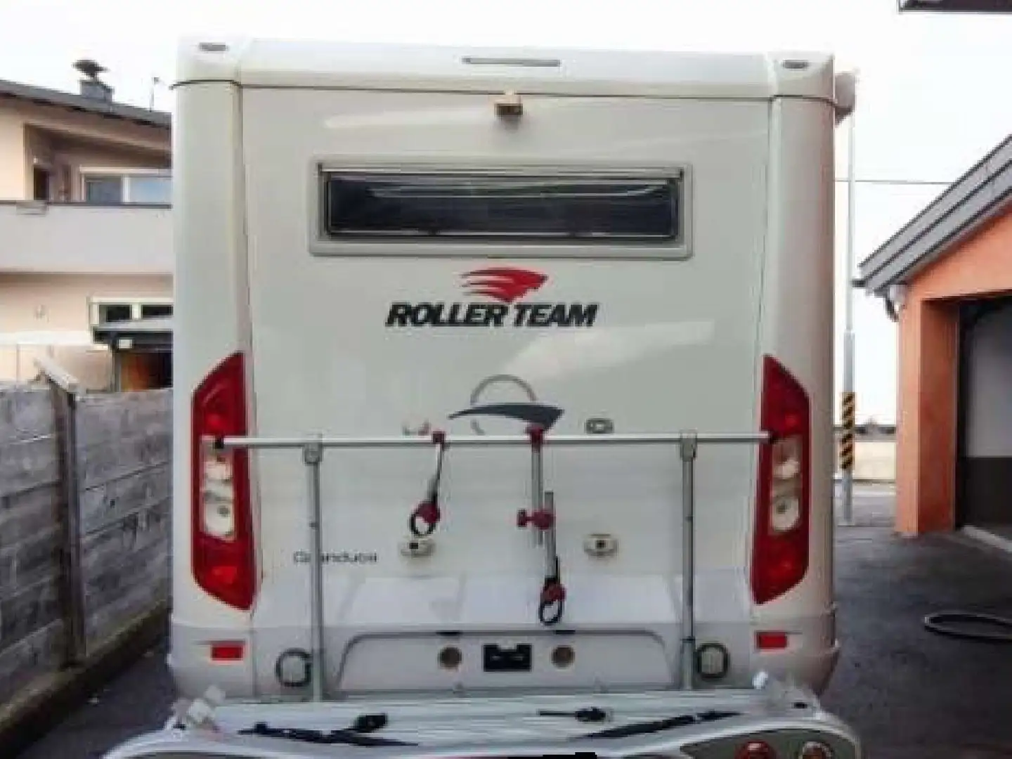 Ford Transit roller team - 1