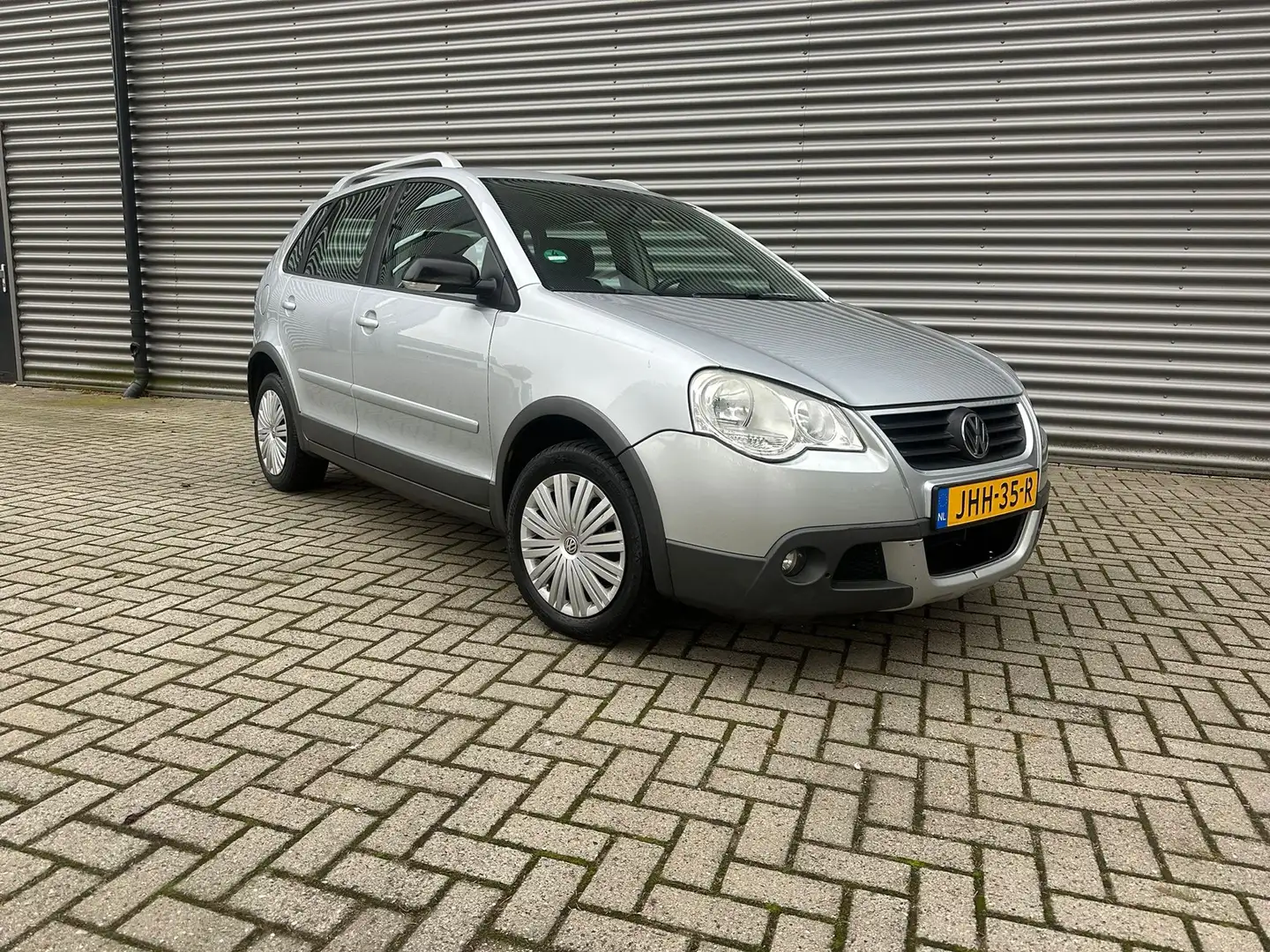 Volkswagen Polo Cross 1.4-16V Gris - 1