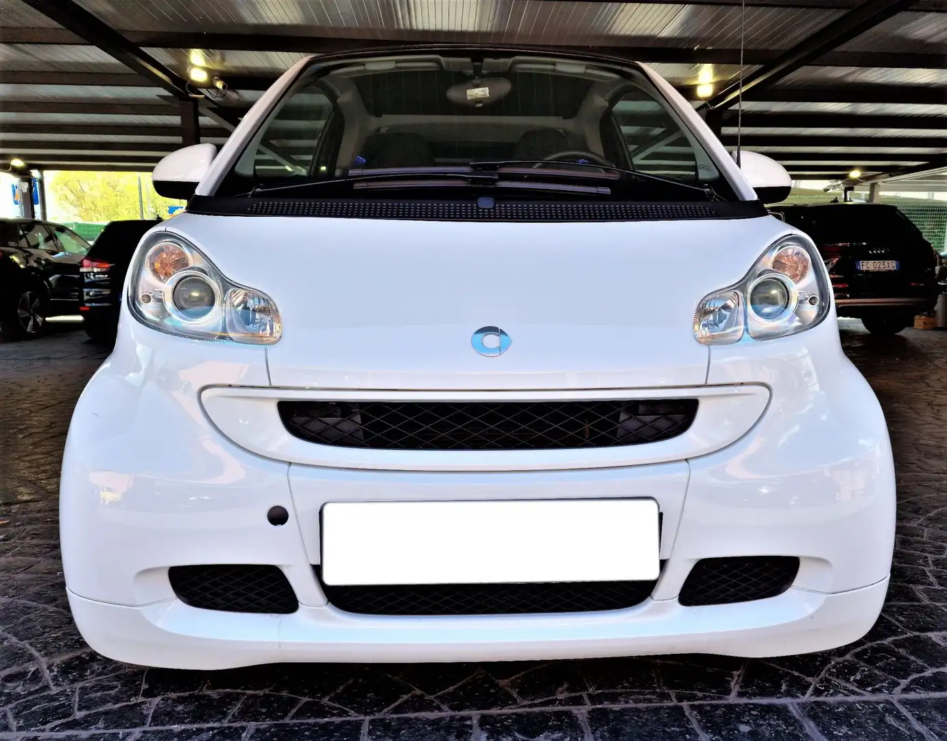 smart forTwo SERVOSTERZO fortwo 1000 62 kW coupé passion Weiß - 2